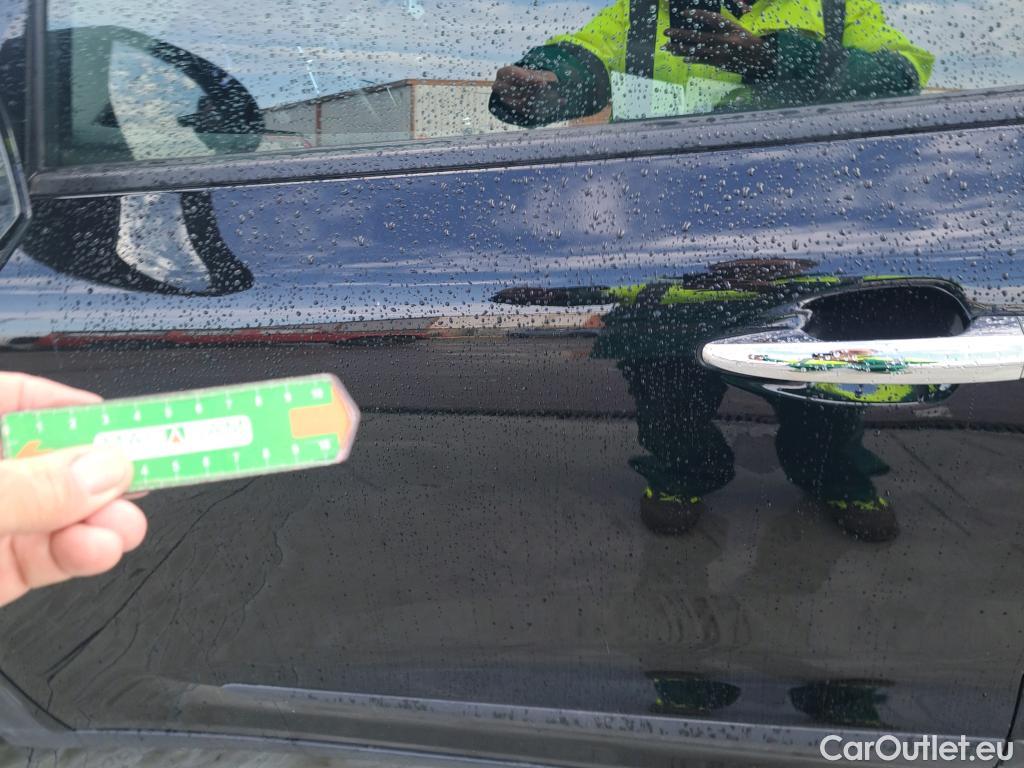  KIA  Niro KIA  / 2019 / 5P / crossover 1.6 GDi HEV 104kW (141CV) Drive #1