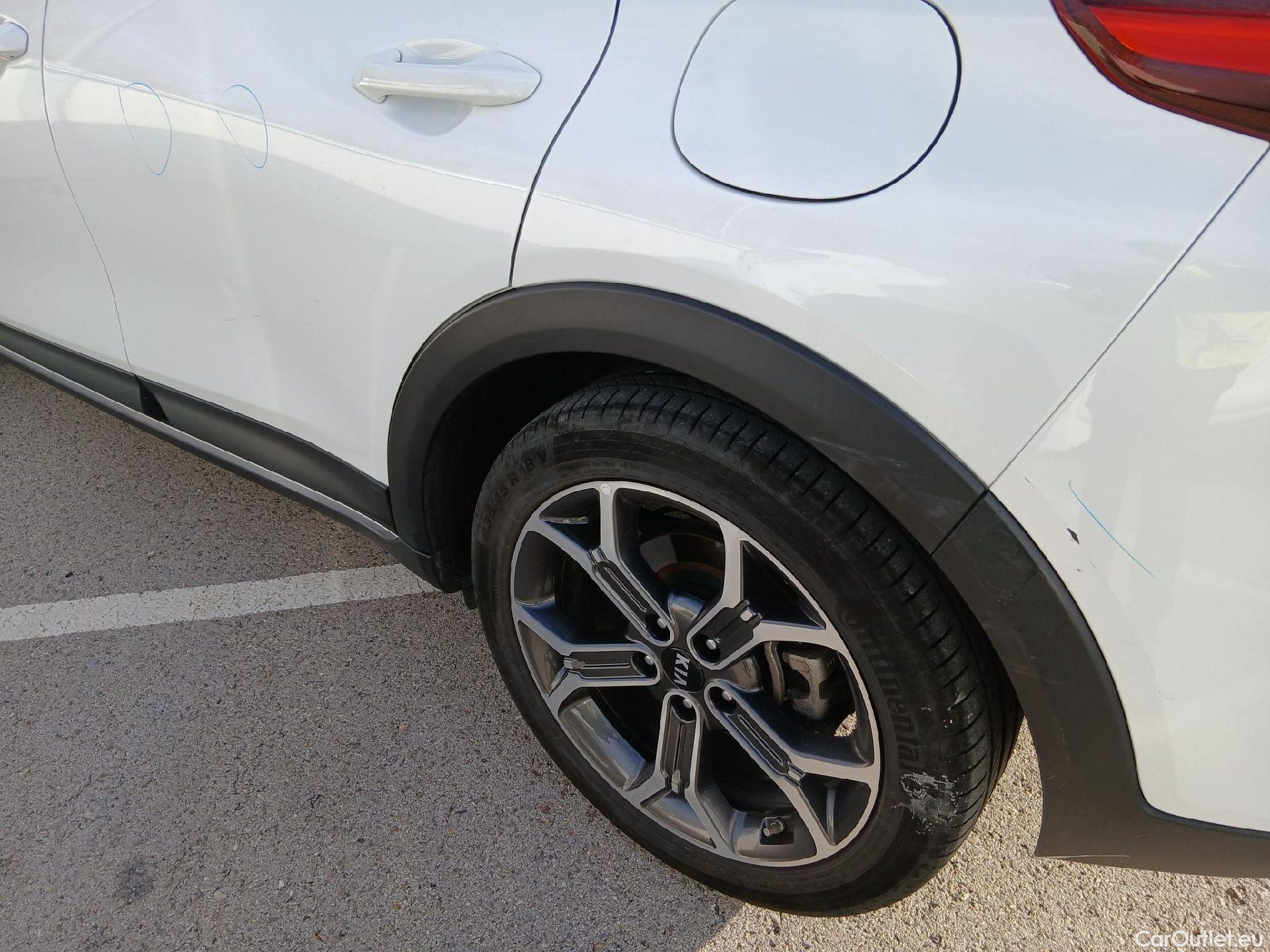  KIA  XCeed KIA  / 2019 / 5P / todoterreno 1.6 GDi PHEV 104kW (141CV) eTech #16