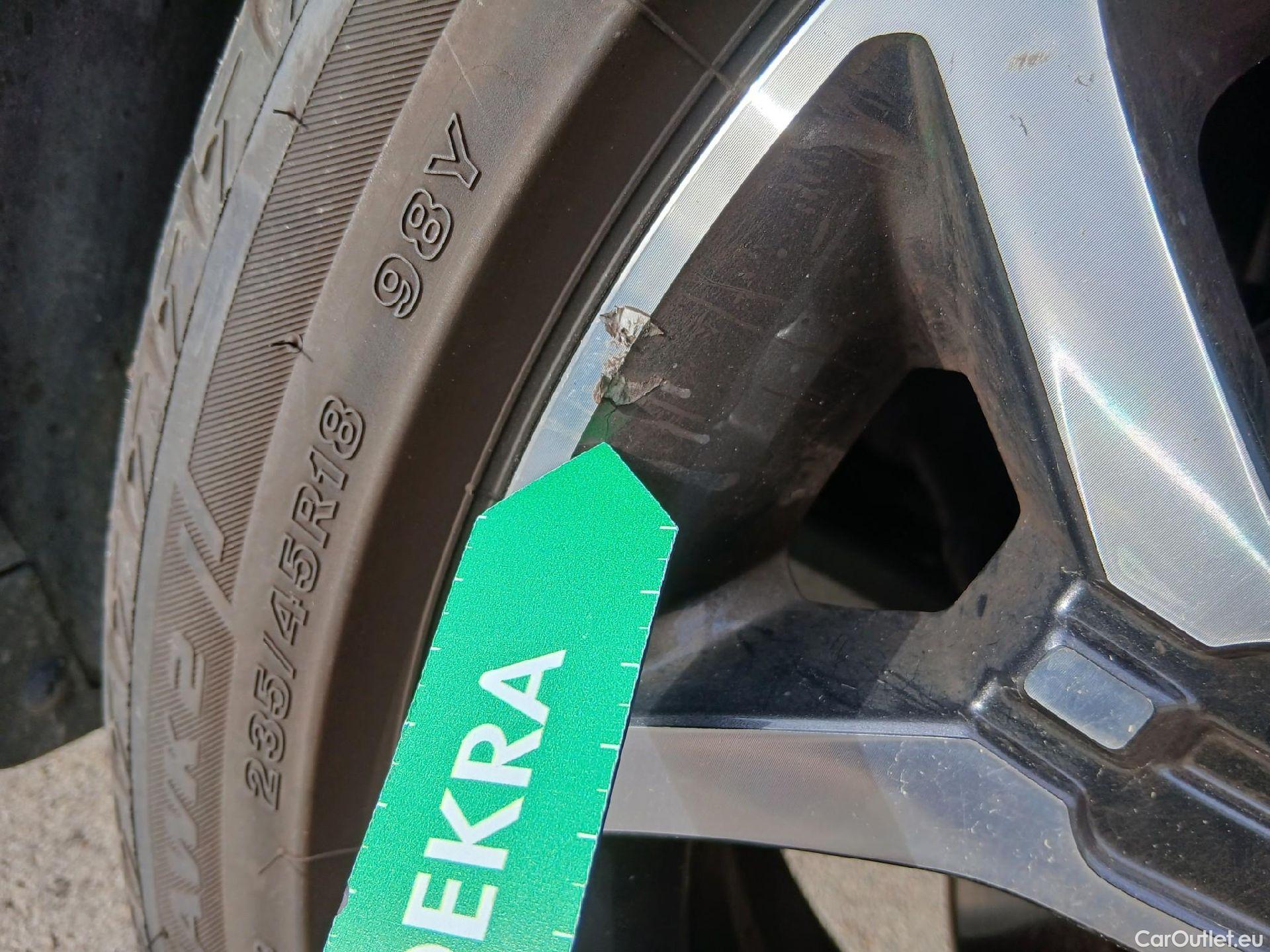  KIA  XCeed KIA  / 2019 / 5P / todoterreno 1.6 GDi PHEV 104kW (141CV) eTech #37