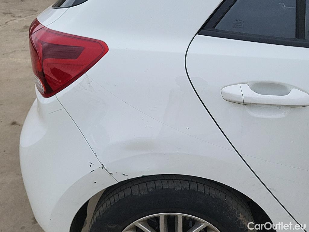  KIA  Rio KIA  / 2020 / 5P / berlina con portón 1.2 DPi 62kW (84CV) Concept #5