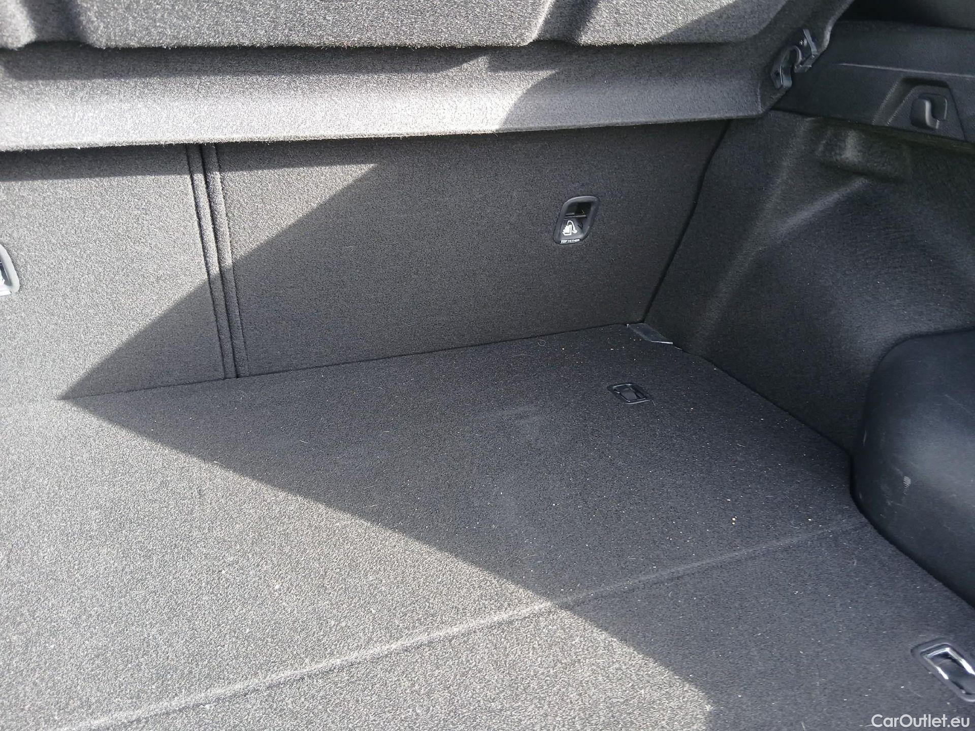  KIA  XCeed KIA  / 2019 / 5P / todoterreno 1.6 GDi PHEV 104kW (141CV) eTech #2