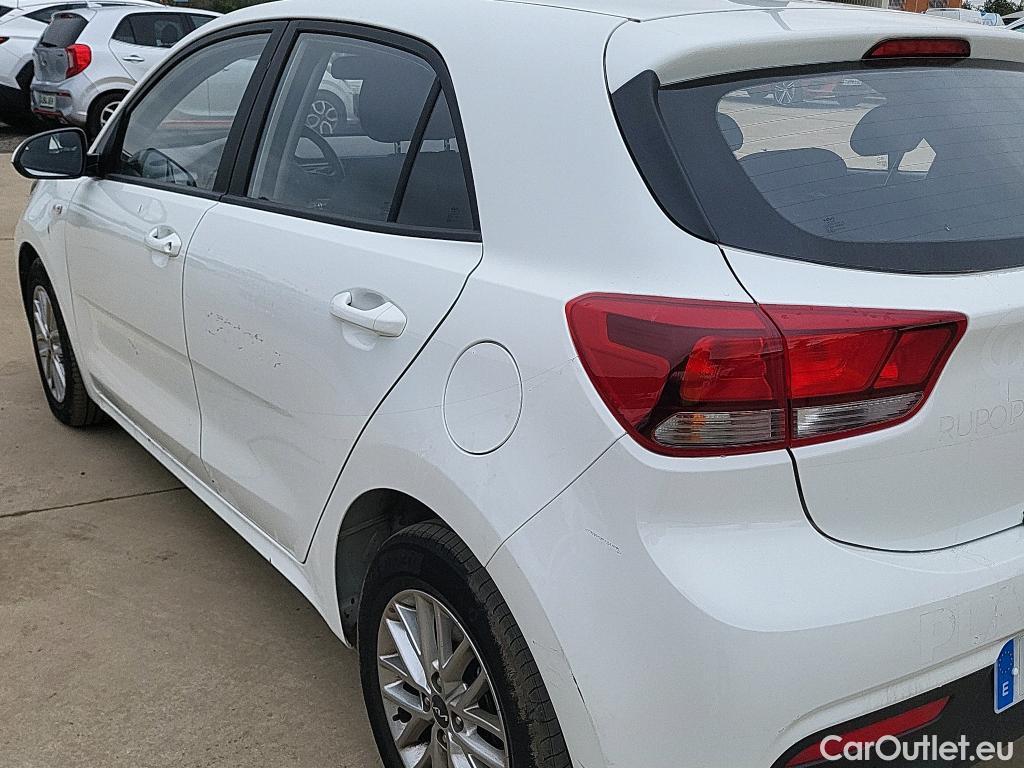  KIA  Rio KIA  / 2020 / 5P / berlina con portón 1.2 DPi 62kW (84CV) Concept #4