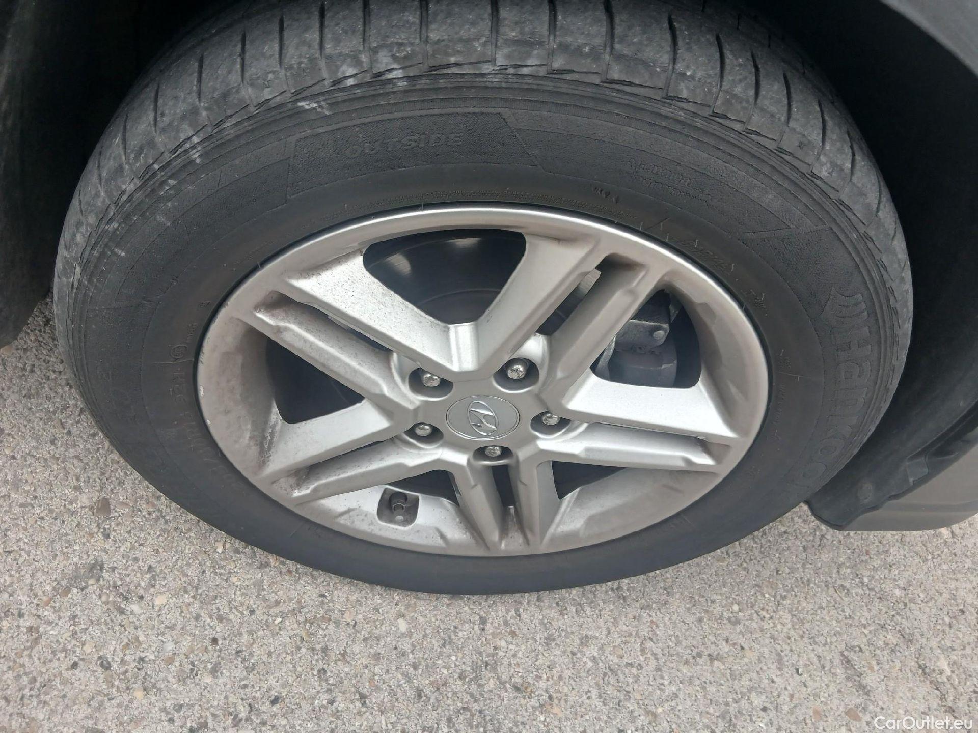  Hyundai  Konna HYUNDAI Kona / 2020 / 5P / todoterreno 1.0 TGDI Maxx 4X2 #41