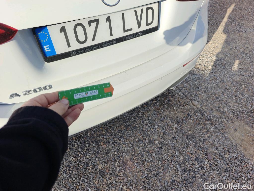  Mercedes  A-Klasse MERCEDES-BENZ Clase A / 2018 / 5P / berlina con portón A 200 #9