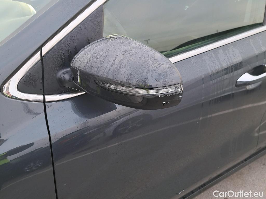  KIA  Sportage KIA  1.6MHEV Drive 100kW(136CV) 4x2(Crist Tintados) #13