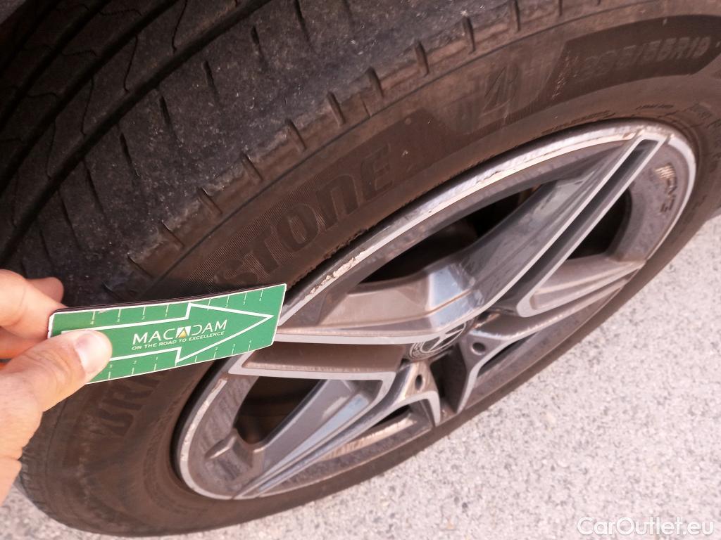  Mercedes  G-Klasee MERCEDES-BENZ Clase GLC / 2019 / 5P / todoterreno GLC 300 de 4MATIC #3