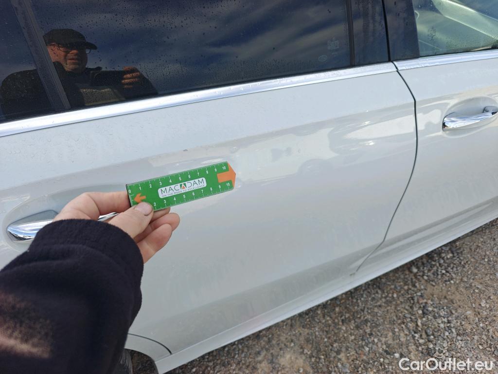  Mercedes  A-Klasse MERCEDES-BENZ Clase A / 2018 / 5P / berlina con portón A 200 #16