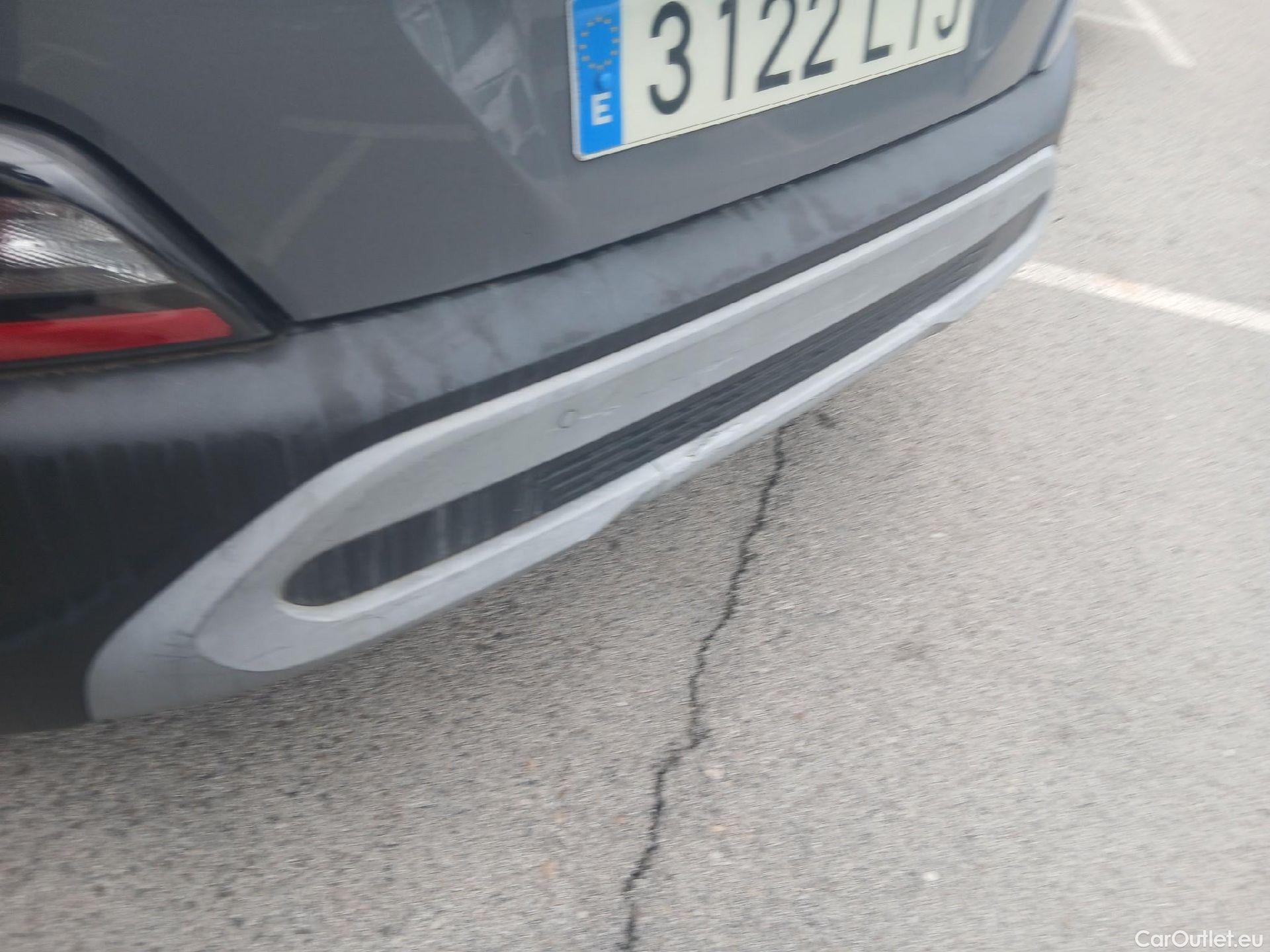  Hyundai  Konna HYUNDAI Kona / 2020 / 5P / todoterreno 1.0 TGDI Maxx 4X2 #29