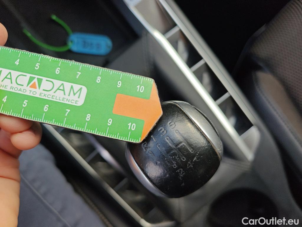  Citroen  DS3 DS DS 3 Crossback / 2018 / 5P / todoterreno PureTech 73 kW Manual SO CHIC #15