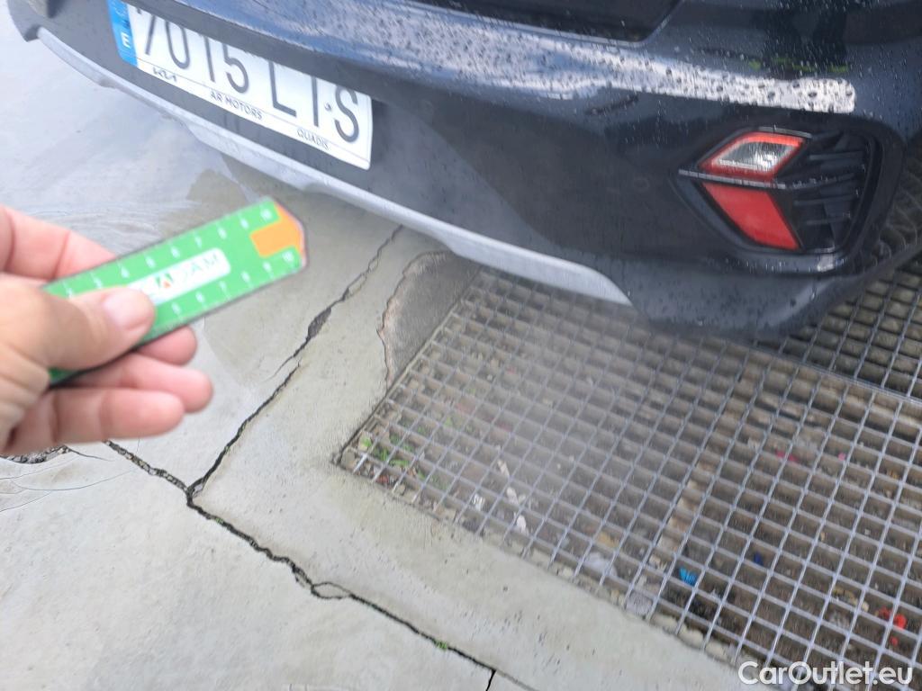  KIA  Niro KIA  / 2019 / 5P / crossover 1.6 GDi HEV 104kW (141CV) Drive #21