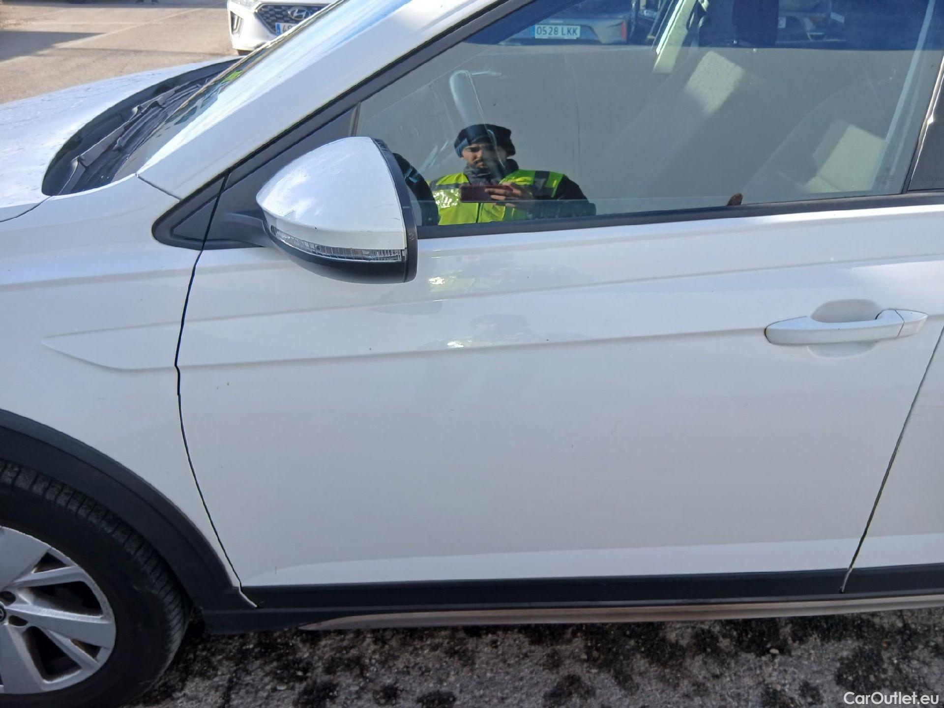  Volkswagen  Taigo VOLKSWAGEN  / 2021 / 5P / todoterreno Life 1.0 TSI 81kW (110CV) #5