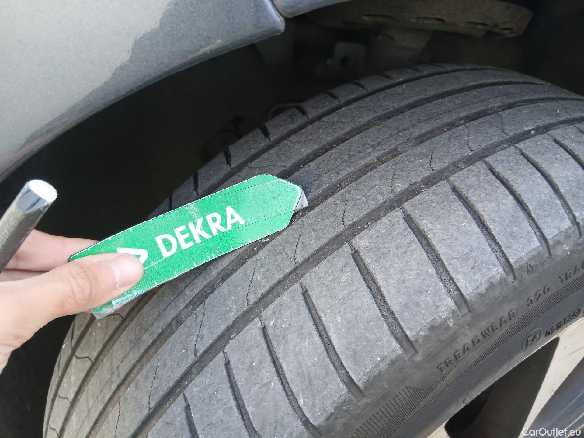  Renault  Megane RENAULT MÉGANE 5p 3G familiar Sp. Tou. Bose Energy dCi 130 S&S Euro 6 #1