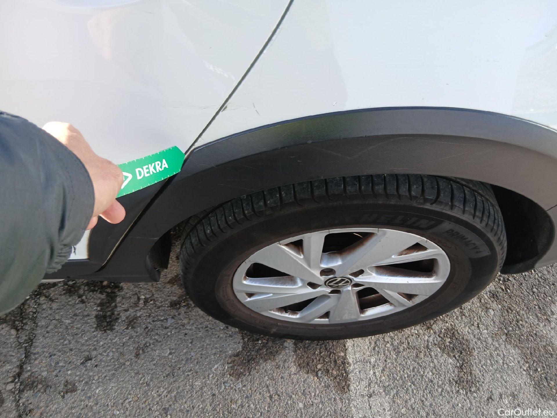  Volkswagen  Taigo VOLKSWAGEN  / 2021 / 5P / todoterreno Life 1.0 TSI 81kW (110CV) #11