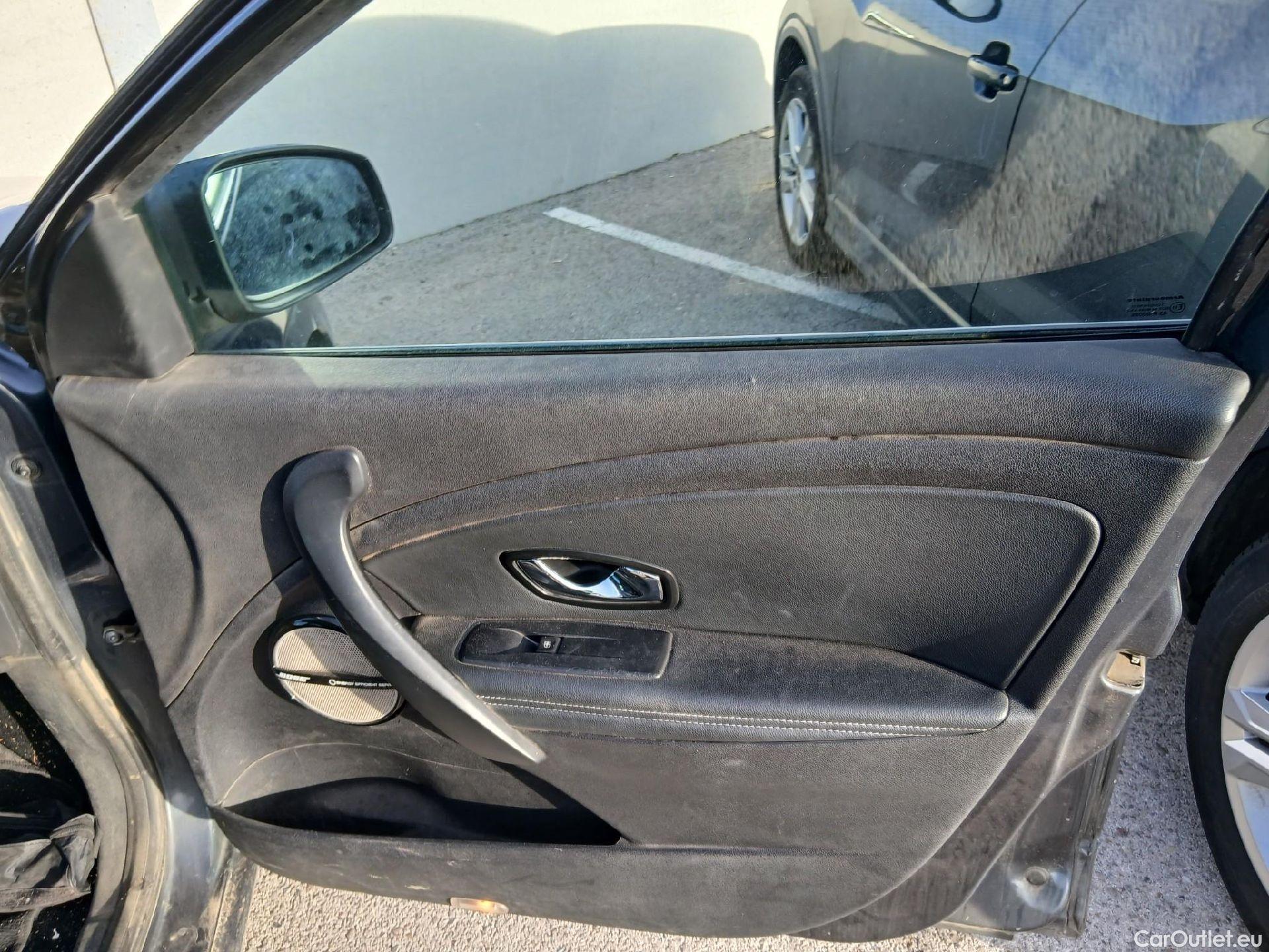  Renault  Megane RENAULT MÉGANE 5p 3G familiar Sp. Tou. Bose Energy dCi 130 S&S Euro 6 #73