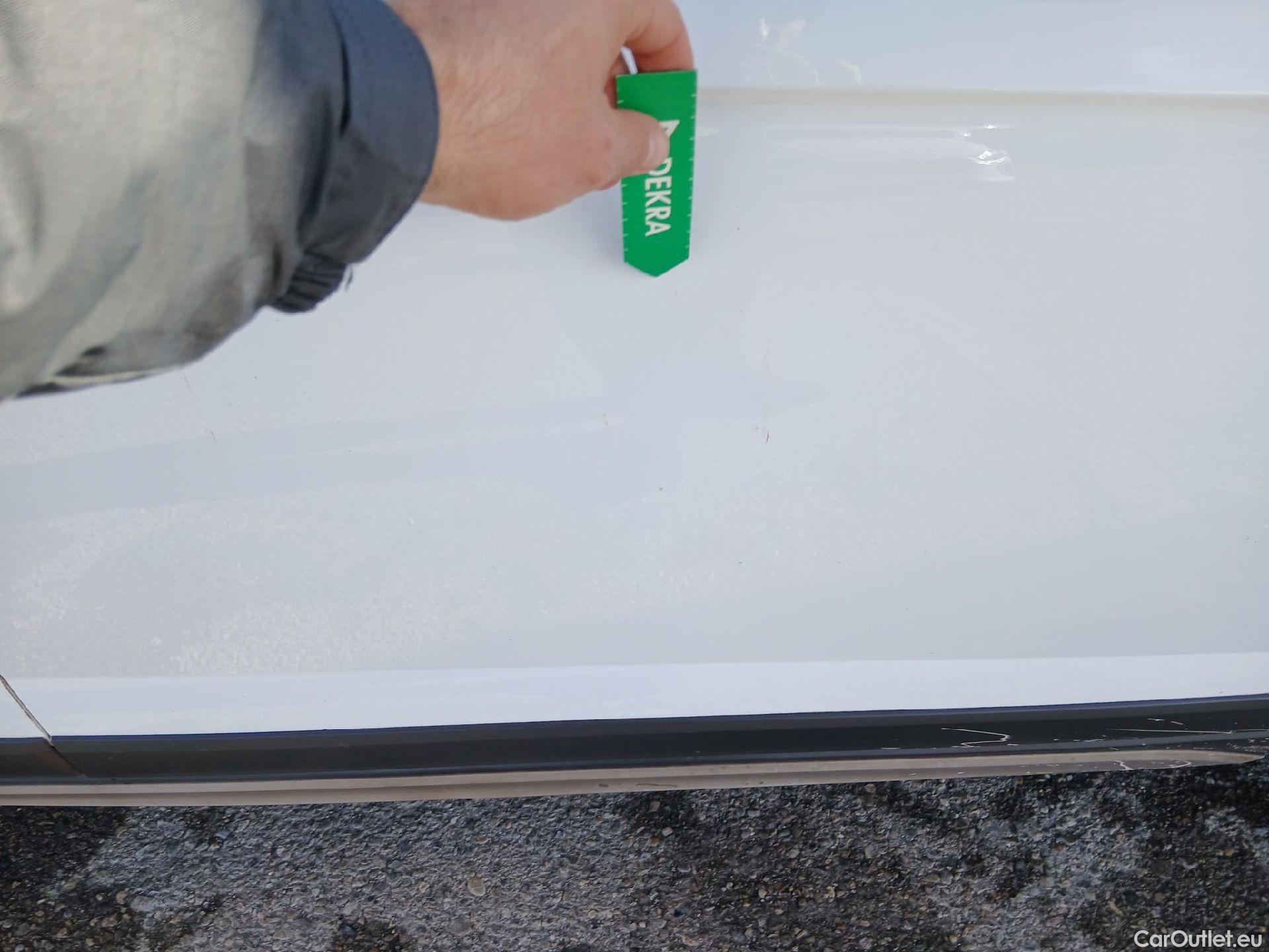  Volkswagen  Taigo VOLKSWAGEN  / 2021 / 5P / todoterreno Life 1.0 TSI 81kW (110CV) #18