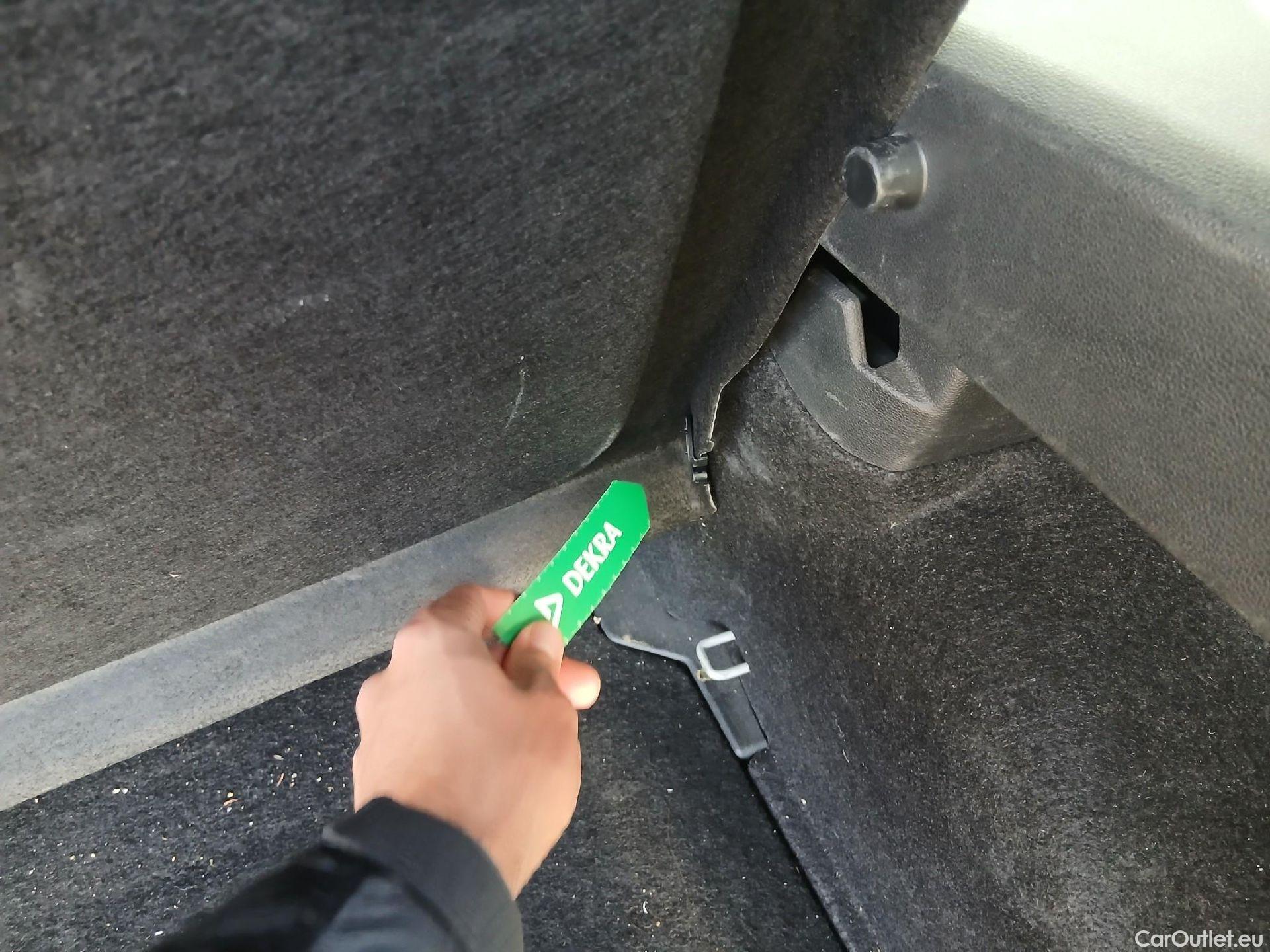  Volkswagen  Taigo VOLKSWAGEN  / 2021 / 5P / todoterreno Life 1.0 TSI 81kW (110CV) #25