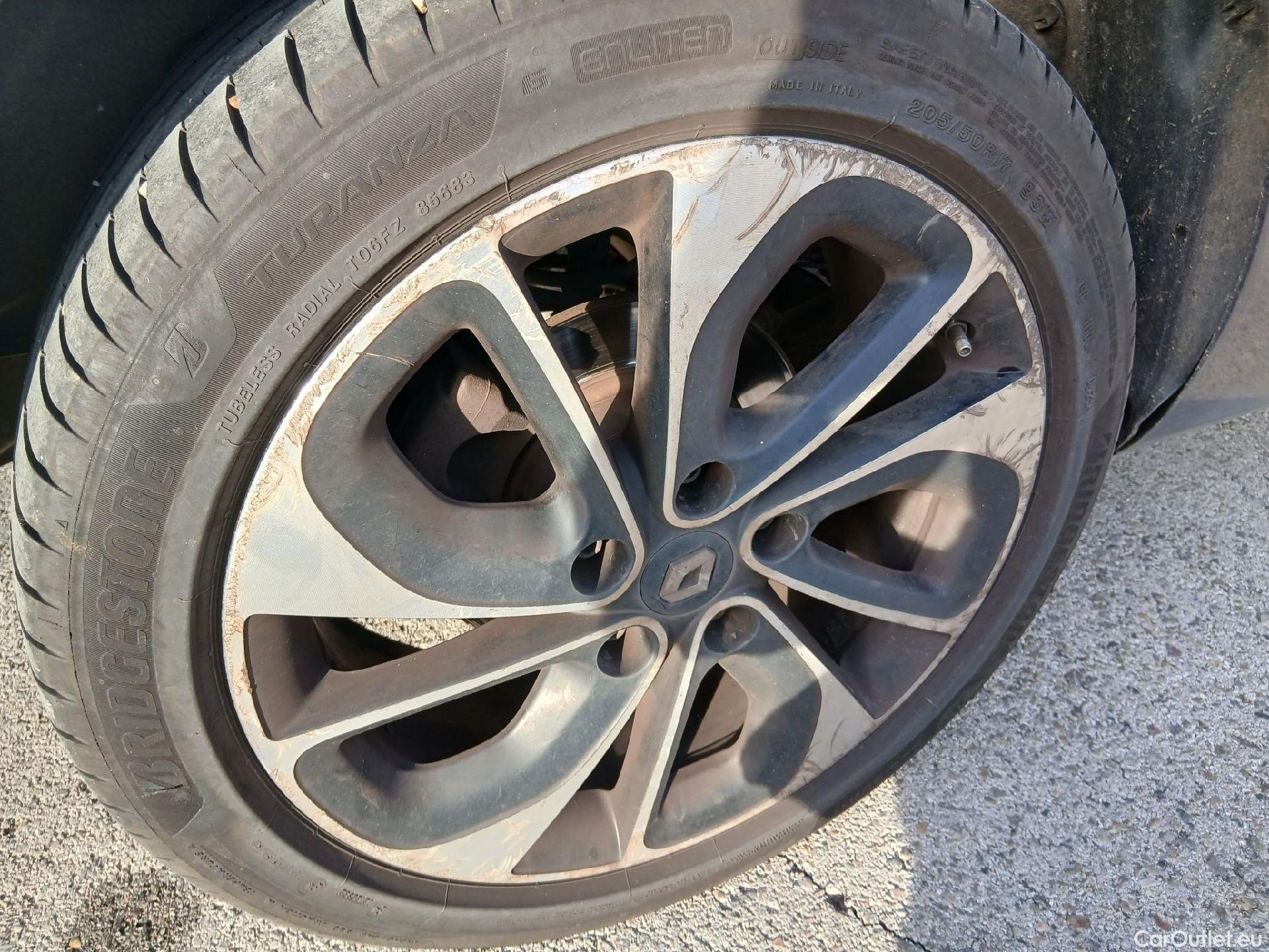  Renault  Megane RENAULT MÉGANE 5p 3G familiar Sp. Tou. Bose Energy dCi 130 S&S Euro 6 #60