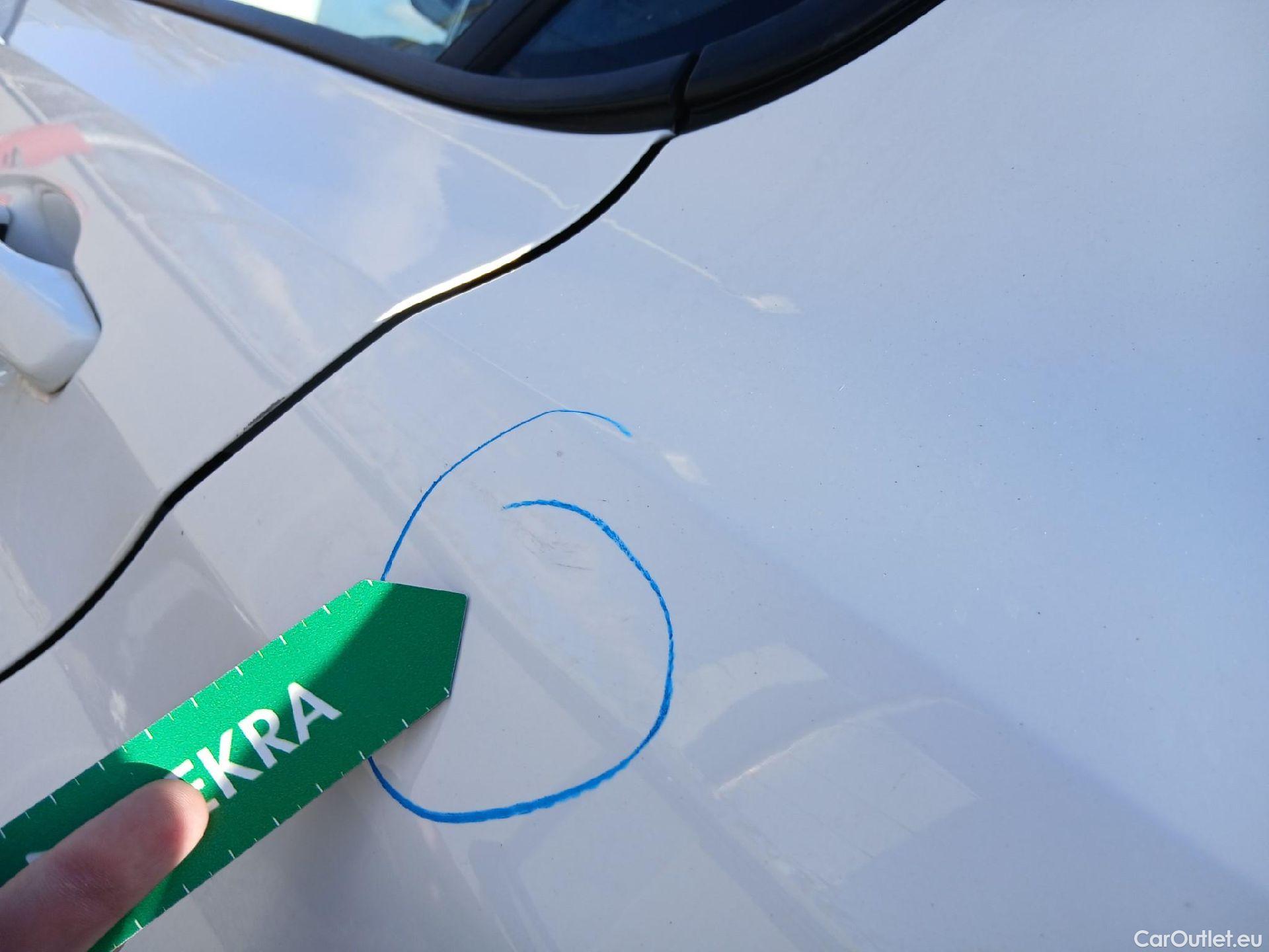  Peugeot  308 PEUGEOT  / 2017 / 5P / berlina con portón 5p Active Pack PureTech 110 S&S (AC) #23