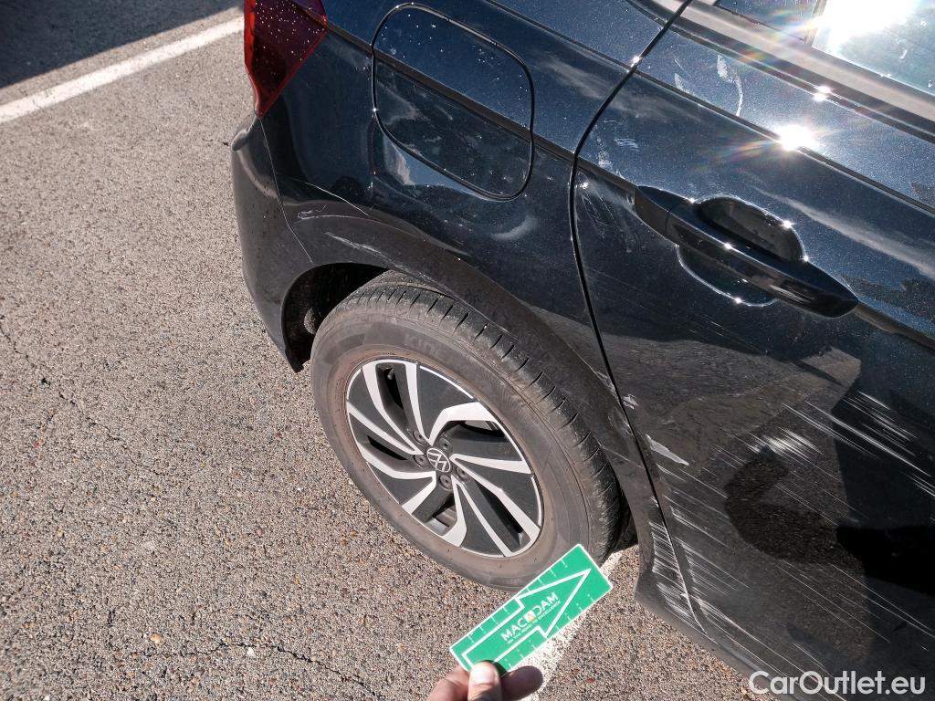  Volkswagen  Polo VOLKSWAGEN  / 2021 / 5P / berlina con portón Life 1.0 TSI 70kW (95CV) #2