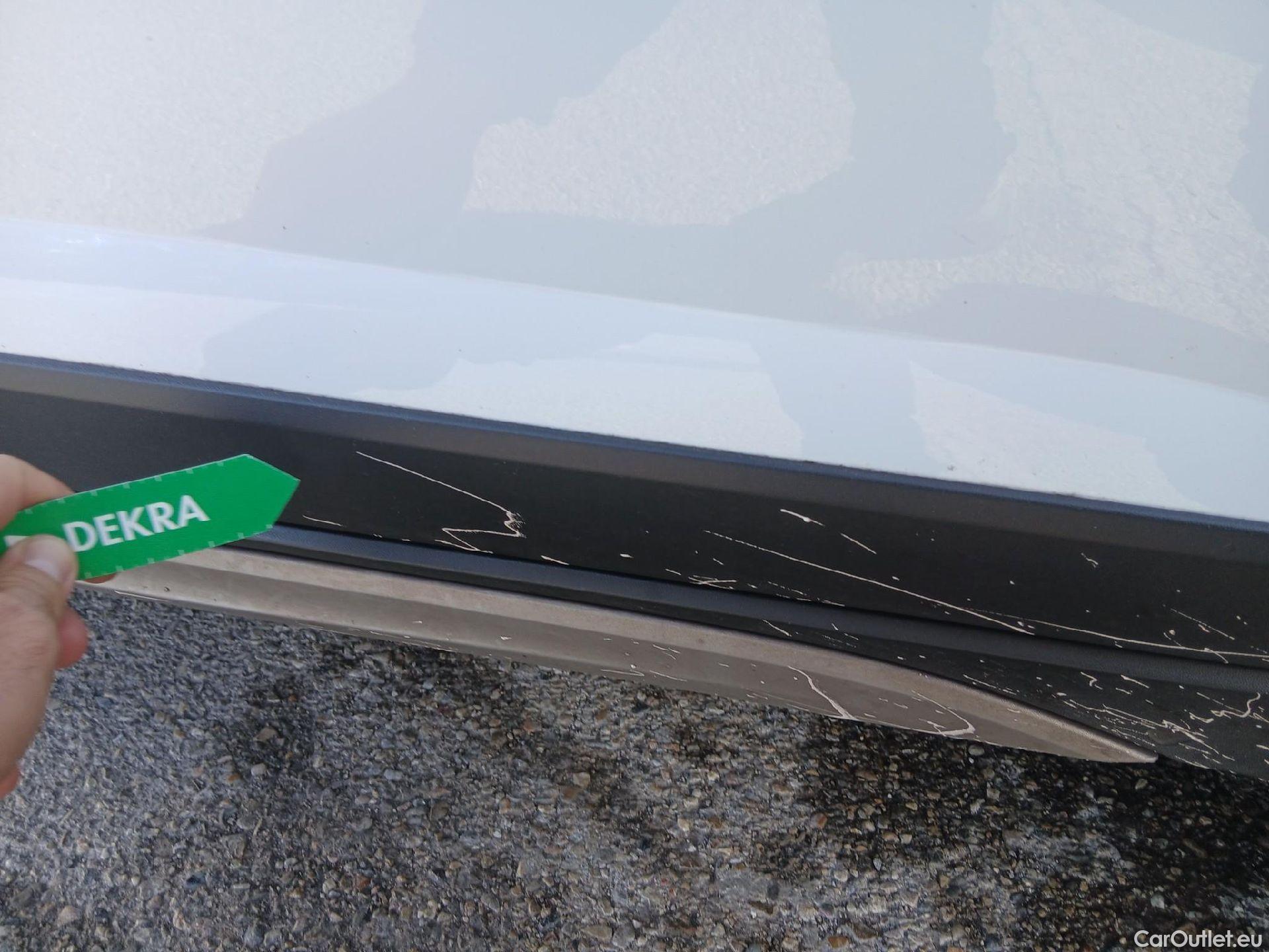  Volkswagen  Taigo VOLKSWAGEN  / 2021 / 5P / todoterreno Life 1.0 TSI 81kW (110CV) #22