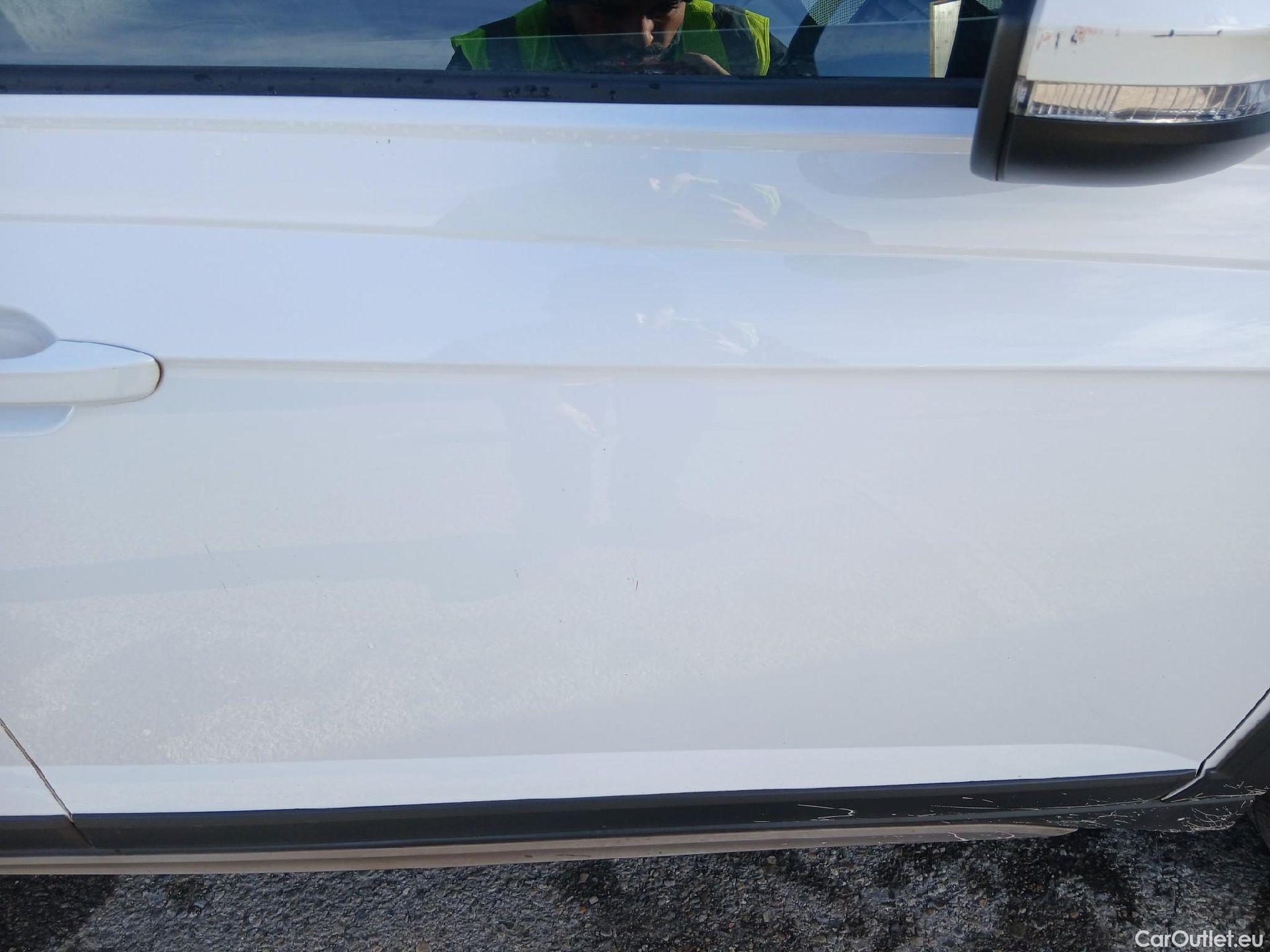  Volkswagen  Taigo VOLKSWAGEN  / 2021 / 5P / todoterreno Life 1.0 TSI 81kW (110CV) #17