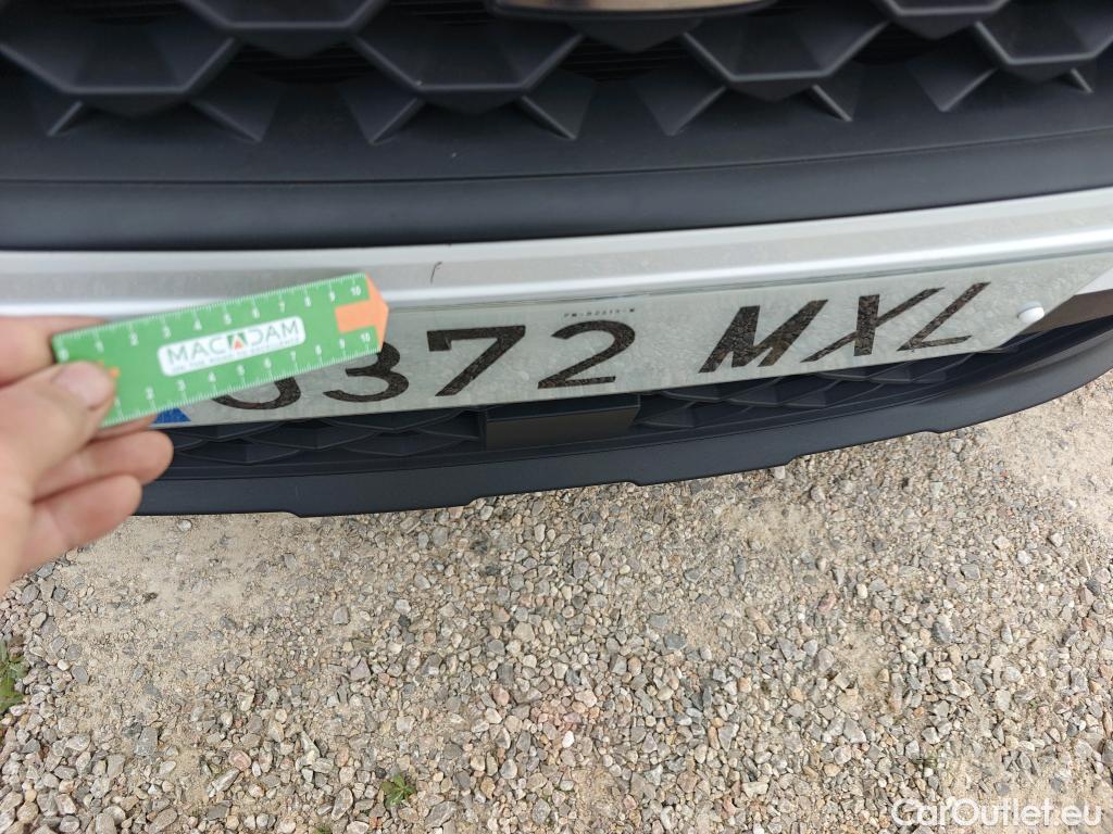  Seat  Arona  Style Special Edition 1.0 TSI 115CV MT6 6E #9