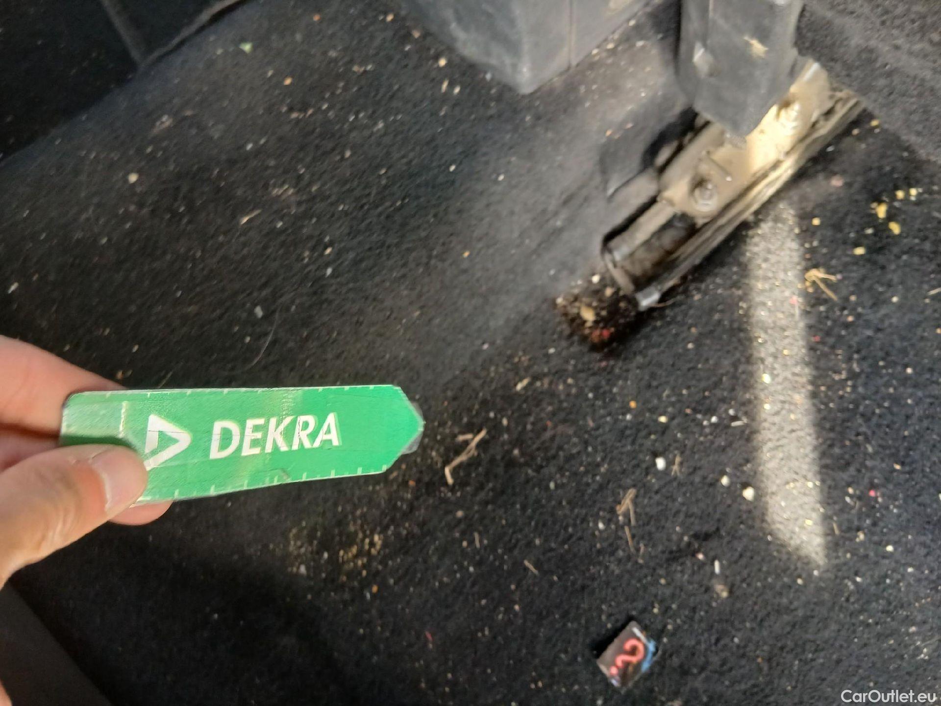  Renault  Megane RENAULT MÉGANE 5p 3G familiar Sp. Tou. Bose Energy dCi 130 S&S Euro 6 #68