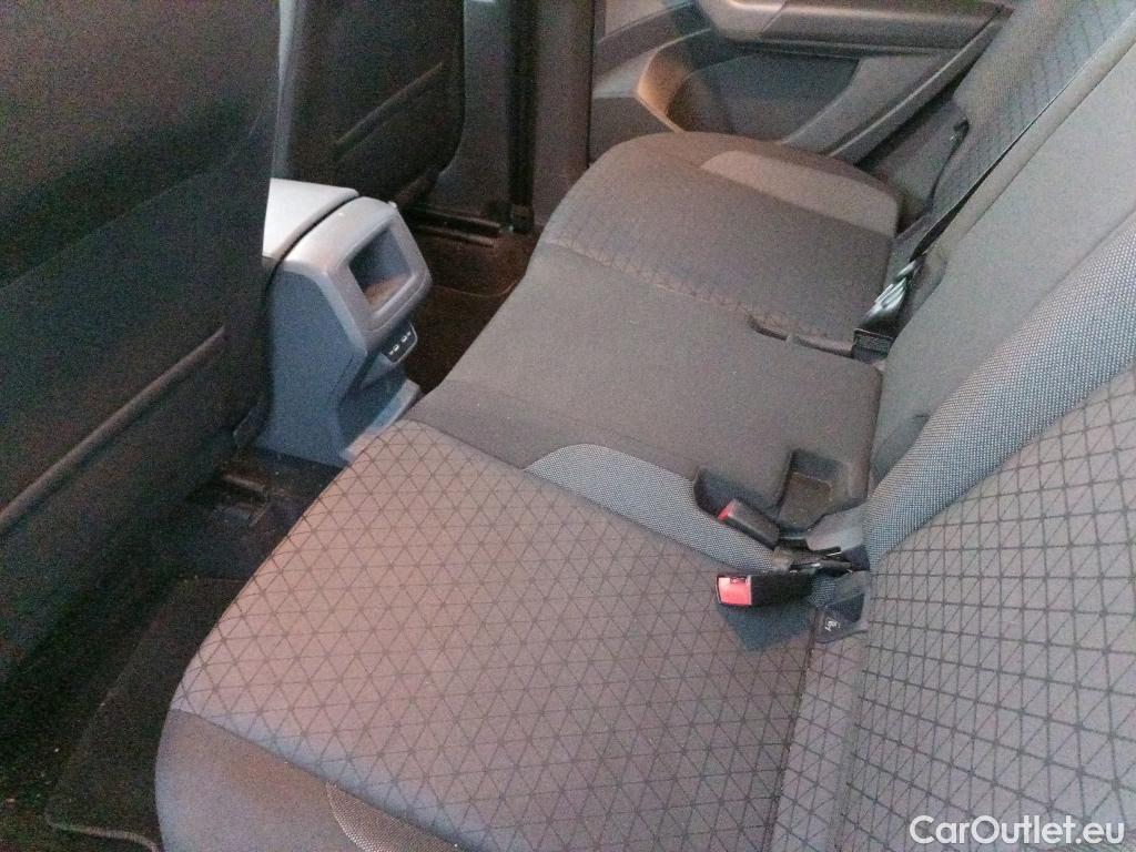  Volkswagen  T-CROSS VOLKSWAGEN  / 2018 / 5P / todoterreno Advance 1.0 TSI 81kW (110CV) DSG (AC3) #32