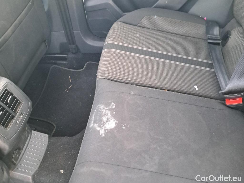  Volkswagen  T-ROC VOLKSWAGEN  / 2017 / 5P / todoterreno Advance 1.6 TDI 85 kw (115CV) (AC) #4