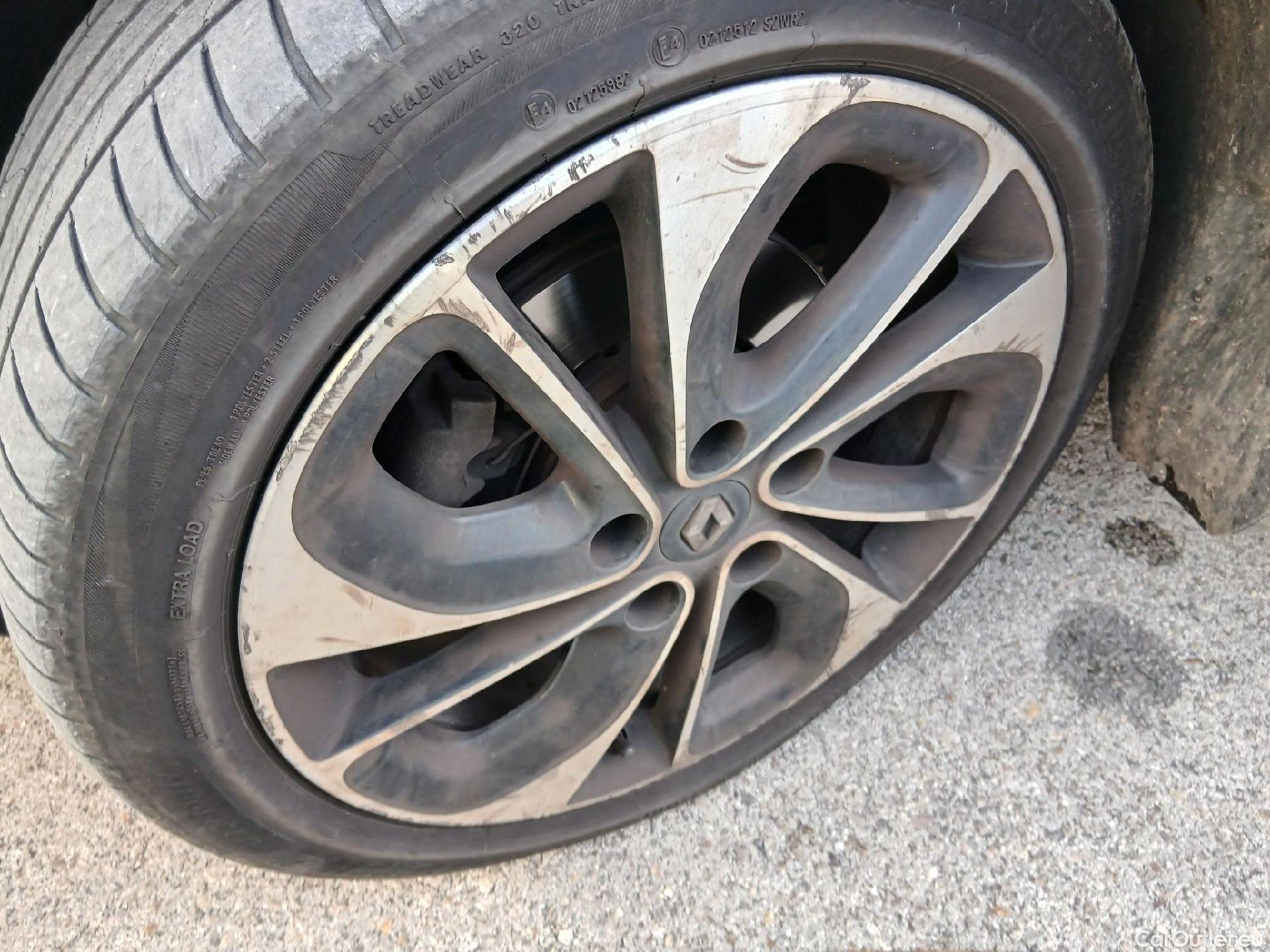  Renault  Megane RENAULT MÉGANE 5p 3G familiar Sp. Tou. Bose Energy dCi 130 S&S Euro 6 #22