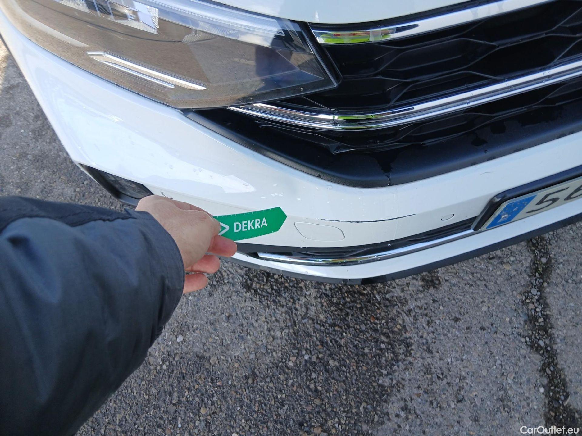  Volkswagen  Taigo VOLKSWAGEN  / 2021 / 5P / todoterreno Life 1.0 TSI 81kW (110CV) #1