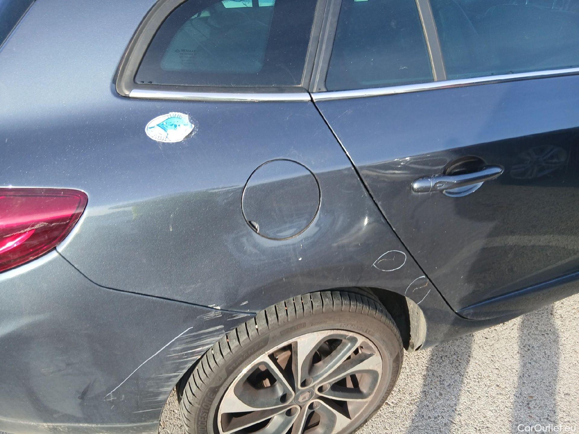  Renault  Megane RENAULT MÉGANE 5p 3G familiar Sp. Tou. Bose Energy dCi 130 S&S Euro 6 #63