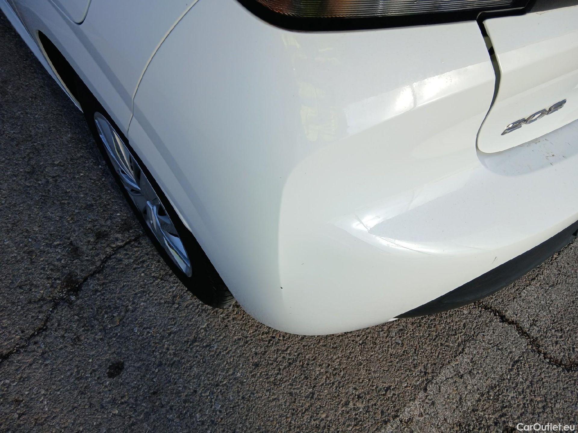  Peugeot  208 PEUGEOT  / 2019 / 5P / berlina con portón PureTech 55kW (75CV) Like #5