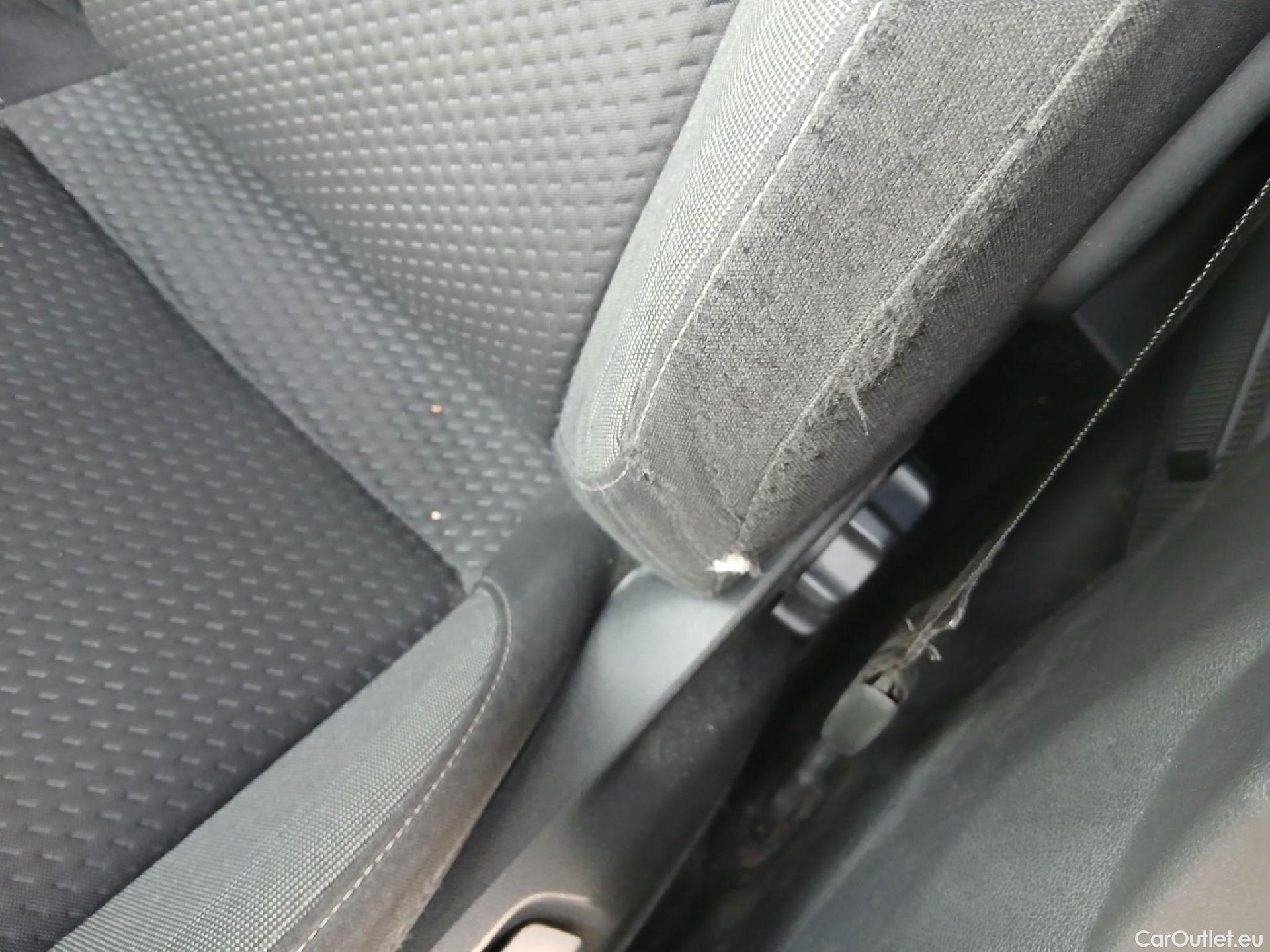  Volkswagen  Taigo VOLKSWAGEN  / 2021 / 5P / todoterreno Life 1.0 TSI 81kW (110CV) #27