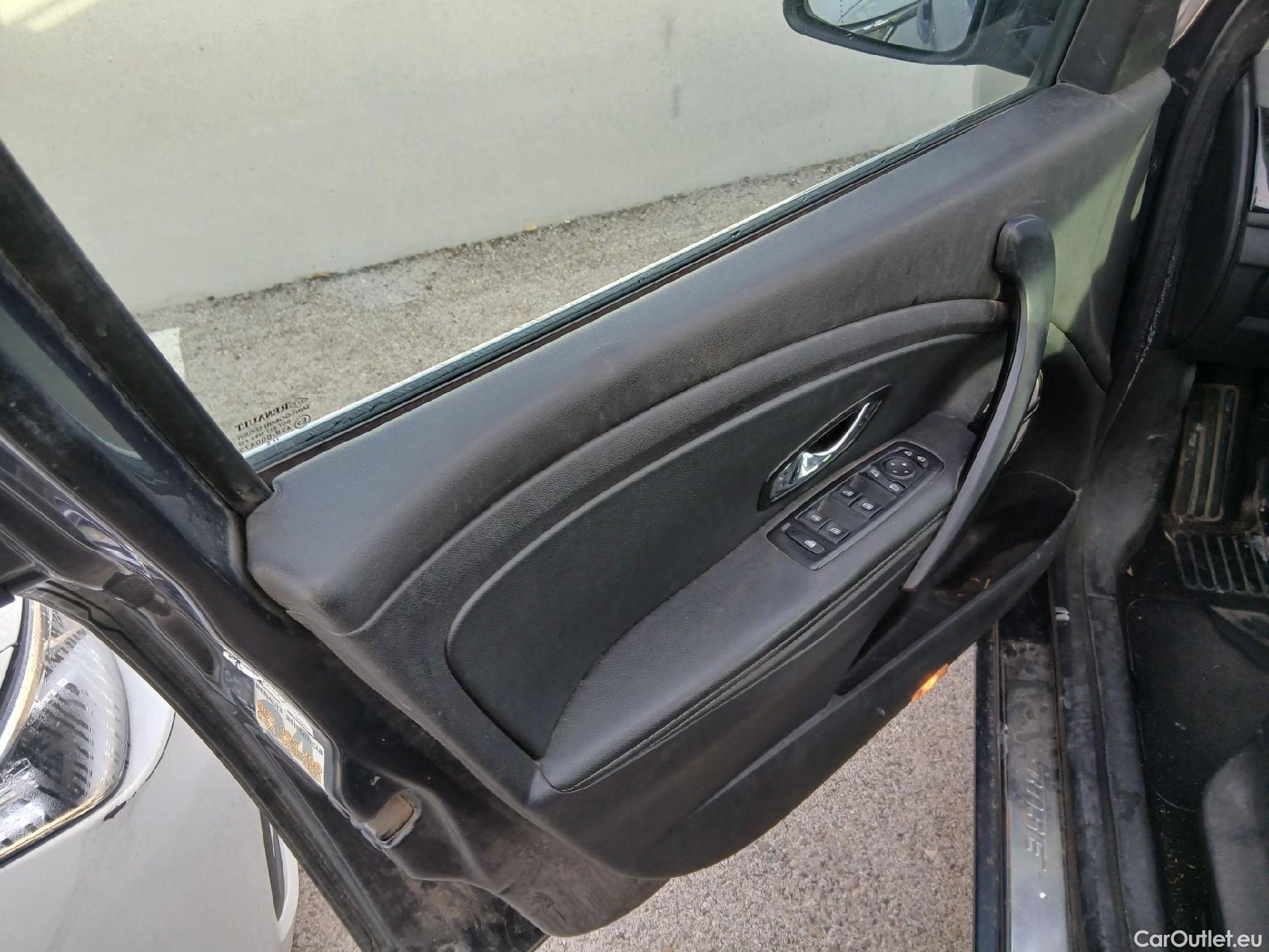  Renault  Megane RENAULT MÉGANE 5p 3G familiar Sp. Tou. Bose Energy dCi 130 S&S Euro 6 #38