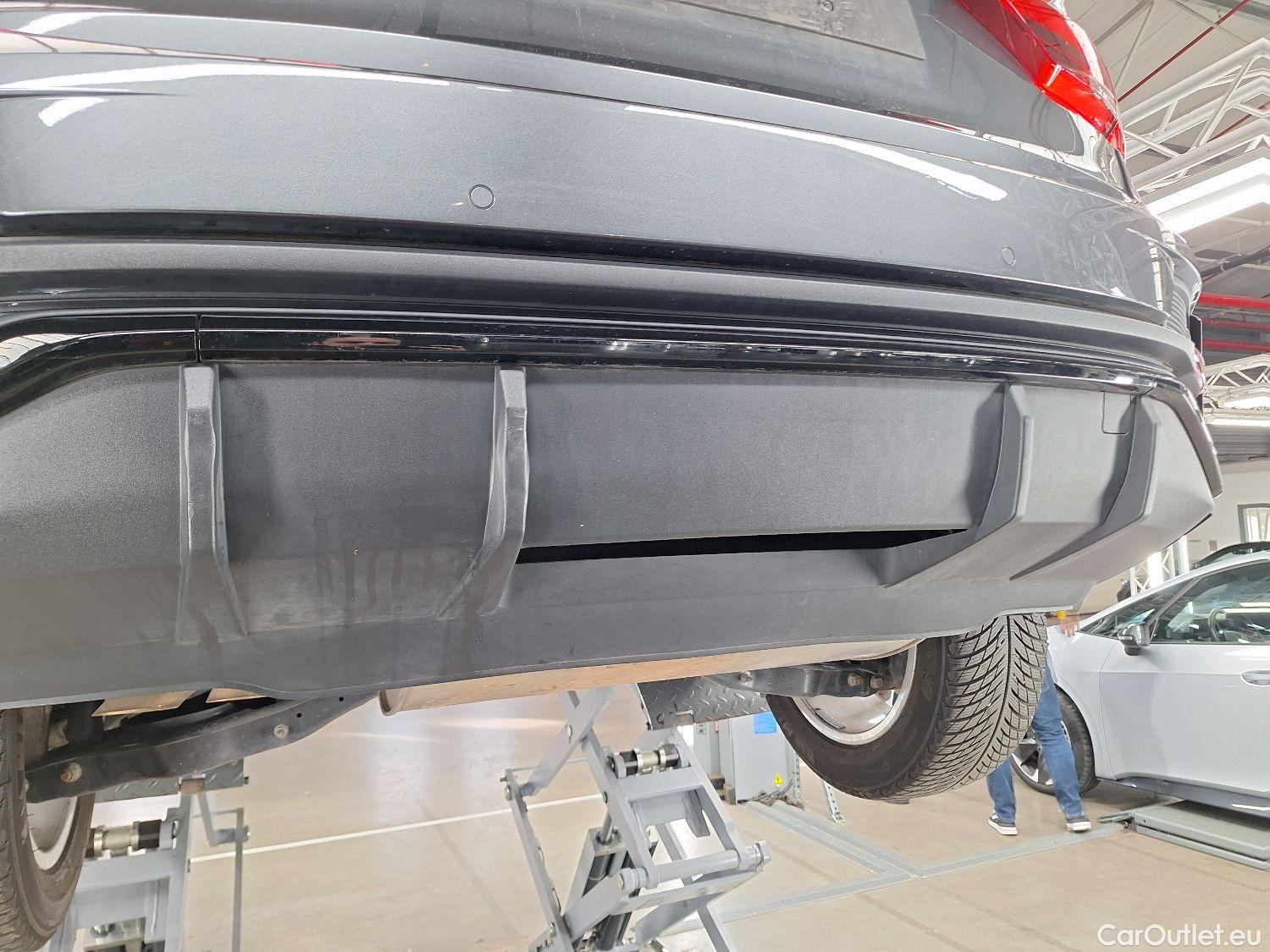  Audi  Q3 Audi,  SB '19 PHEV, Audi  Sportback 45 TFSI e S tronic S Line 5d #1