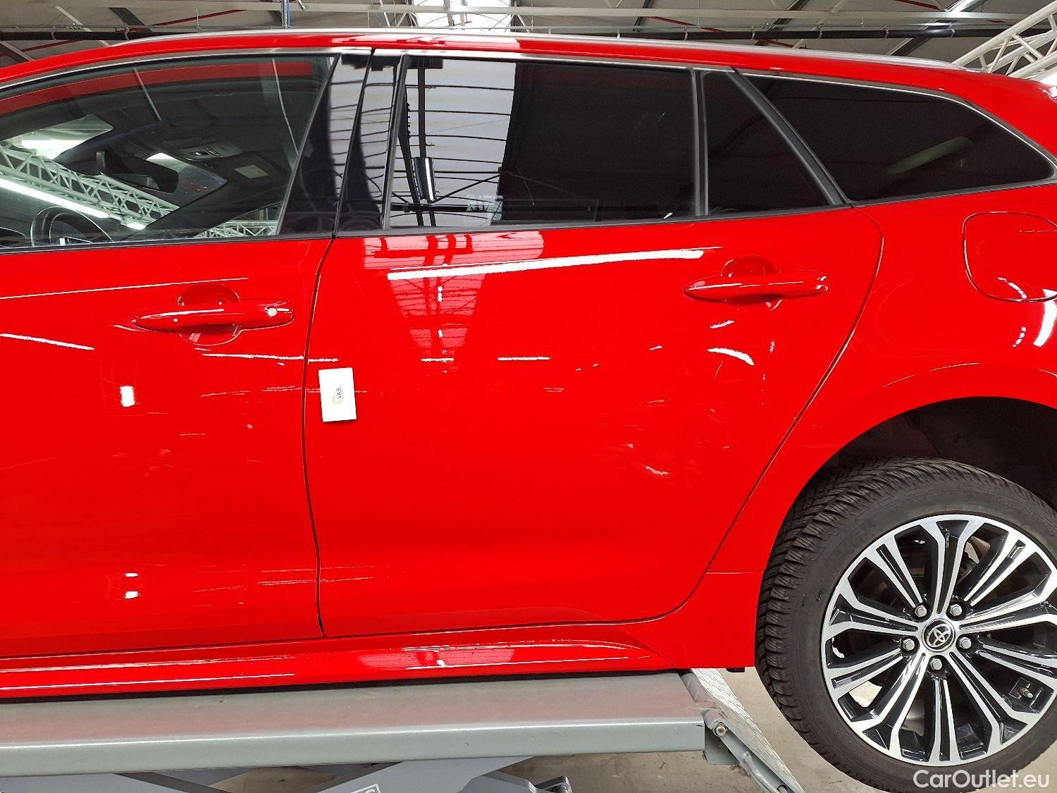  Toyota  Corolla Toyota,  TS '19, Toyota  Touring Sports 1.8 Hybrid Premium e #33