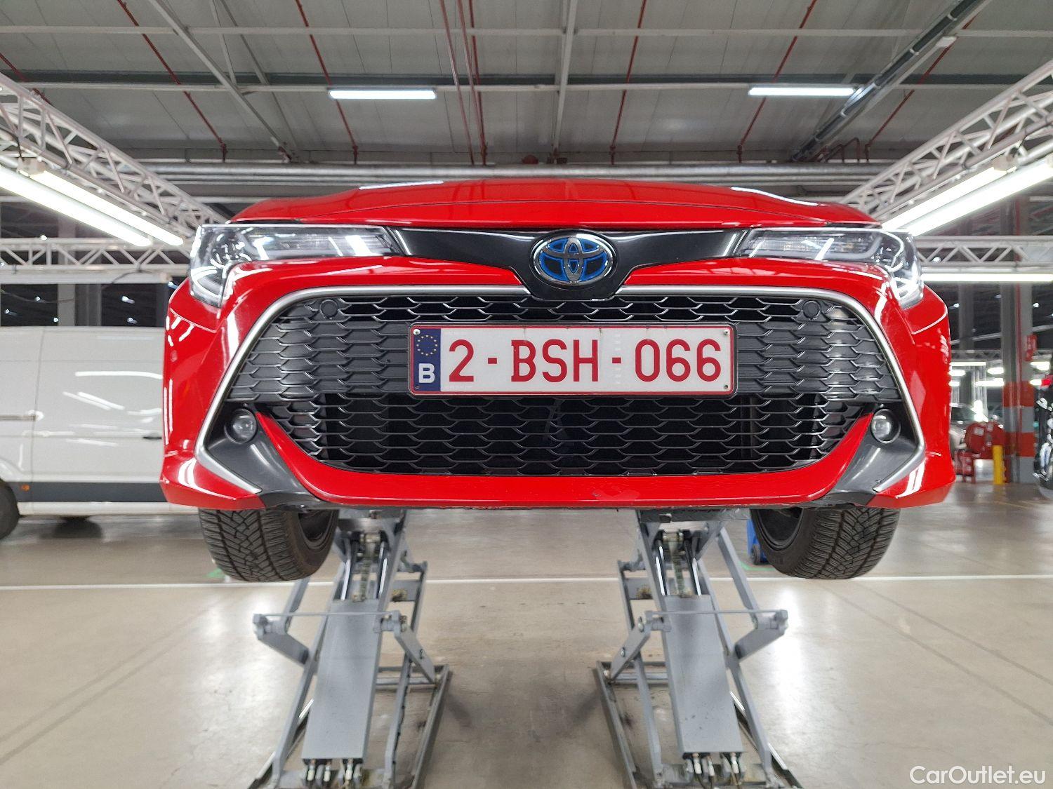  Toyota  Corolla Toyota,  TS '19, Toyota  Touring Sports 1.8 Hybrid Premium e #6