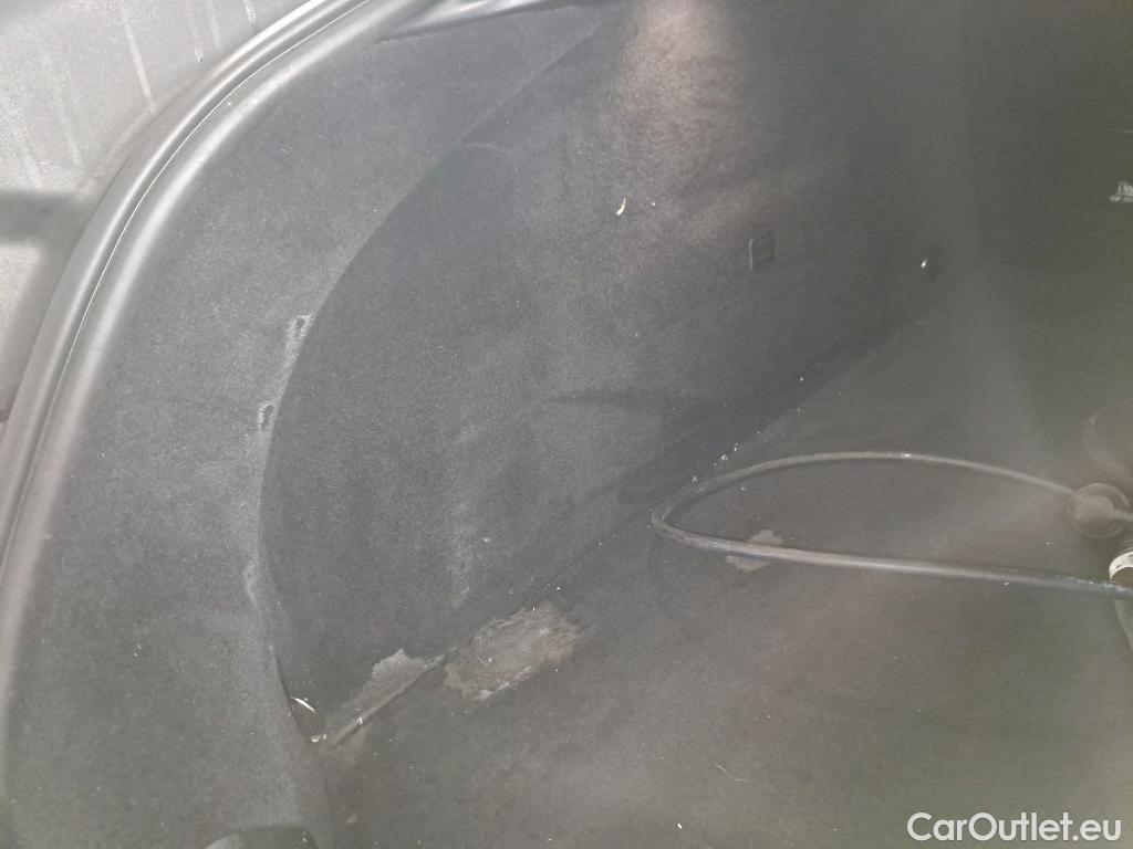  Mercedes  G-Klasee MERCEDES-BENZ GLE Coupe / 2020 / 5P / SUV GLE 350 de 4MATIC AMG Line Coupé #13