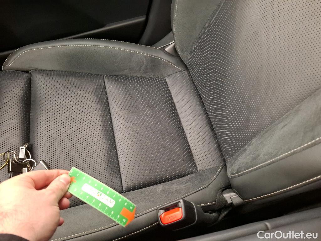  Land Rover  Discovery LEXUS RX / 2022 / 5P / SUV 450h+ Executive 4WD #24