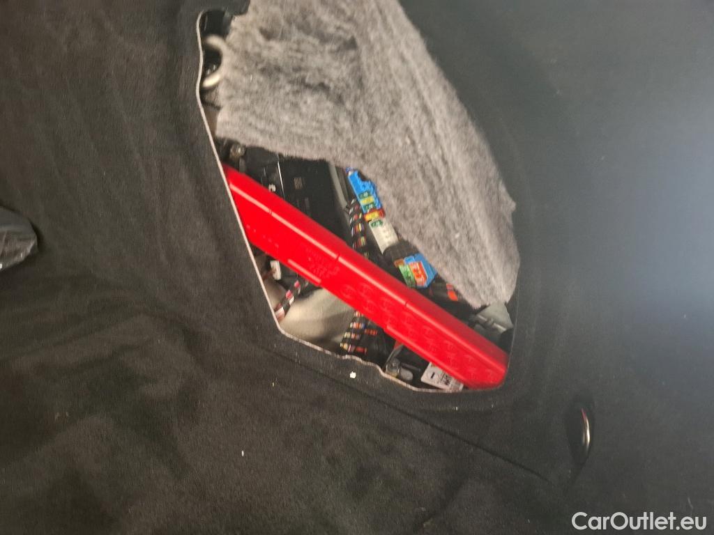  Mercedes  G-Klasee MERCEDES-BENZ GLE Coupe / 2020 / 5P / SUV GLE 350 e 4MATIC AMG Line Coupé #25