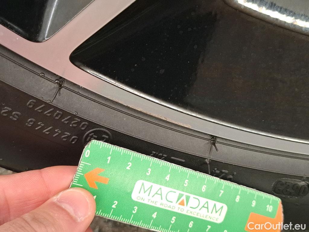  Mercedes  G-Klasee MERCEDES-BENZ GLE Coupe / 2020 / 5P / SUV GLE 350 e 4MATIC AMG Line Coupé #17