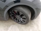  Tesla  Model Y TESLA  72.5 kWh Dual Motor Performance (377 kW) 5d #70