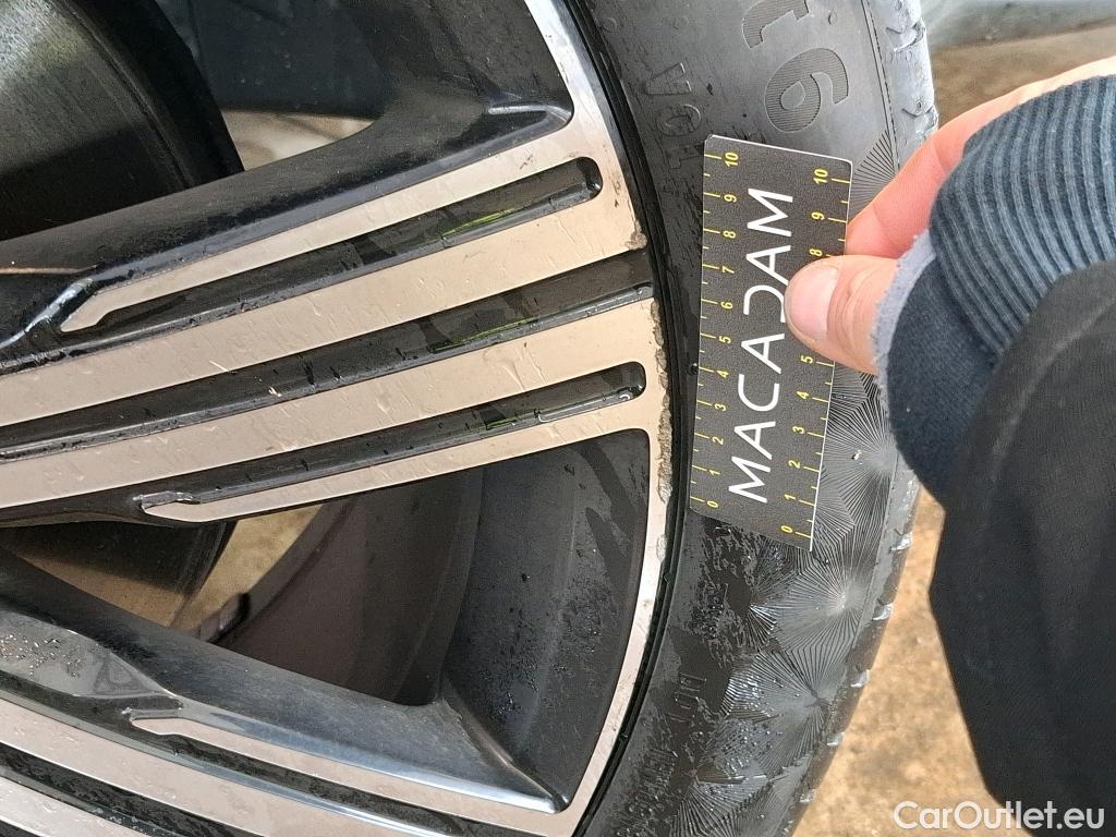  Volvo  XC90 VOLVO  / 2019 / 5P / SUV Recharge T8 AWD GT 8 Ultimate Chrome #8