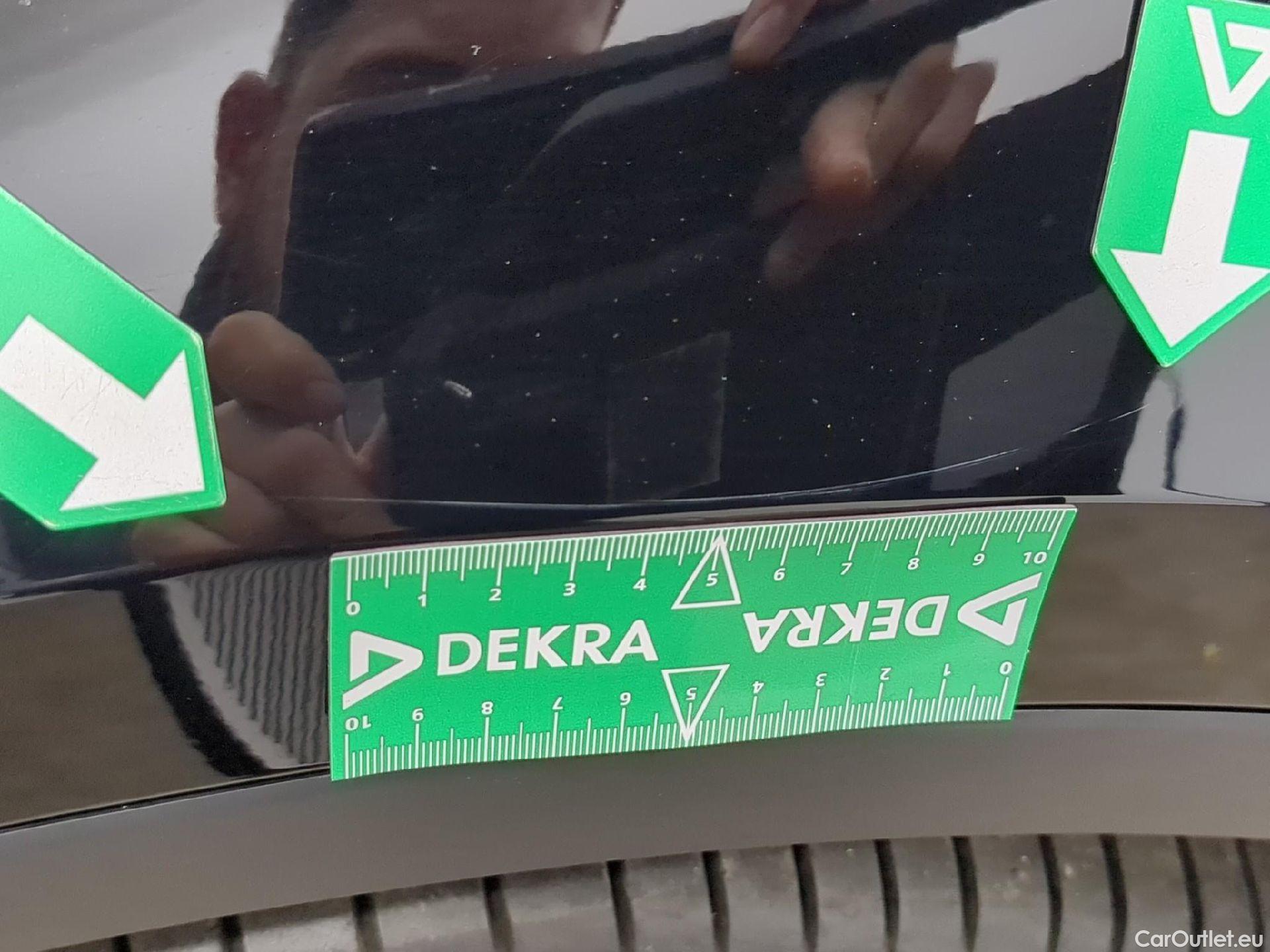  Tesla  Model Y TESLA  / 2021 / 5P / SUV RWD #28