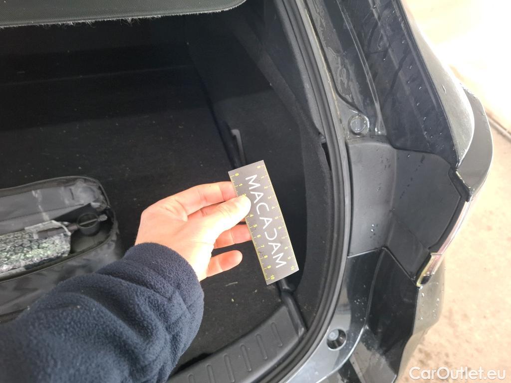  Toyota  Corolla TOYOTA  Touring Sports / 2018 / 5P / Break Hybride 122h Dynamic Business Stage Acad #13