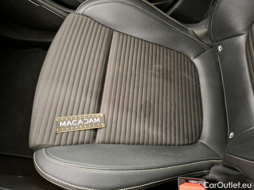  Renault  Scenic  IV Intens 1.7 dCi 120CV BVA6 E6dT #37