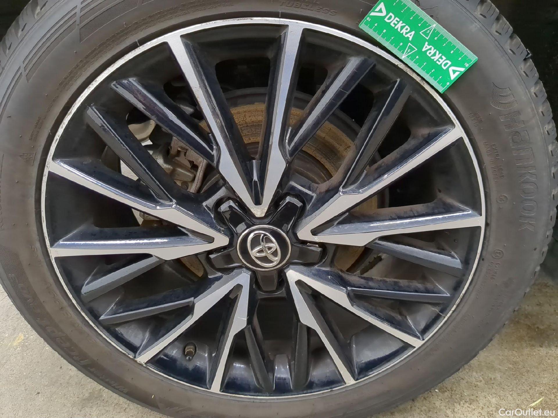  Toyota  C-HR TOYOTA  / 2016 / 5P / SUV 2.0 HYBRIDE 184 DISTINCTIVE #5