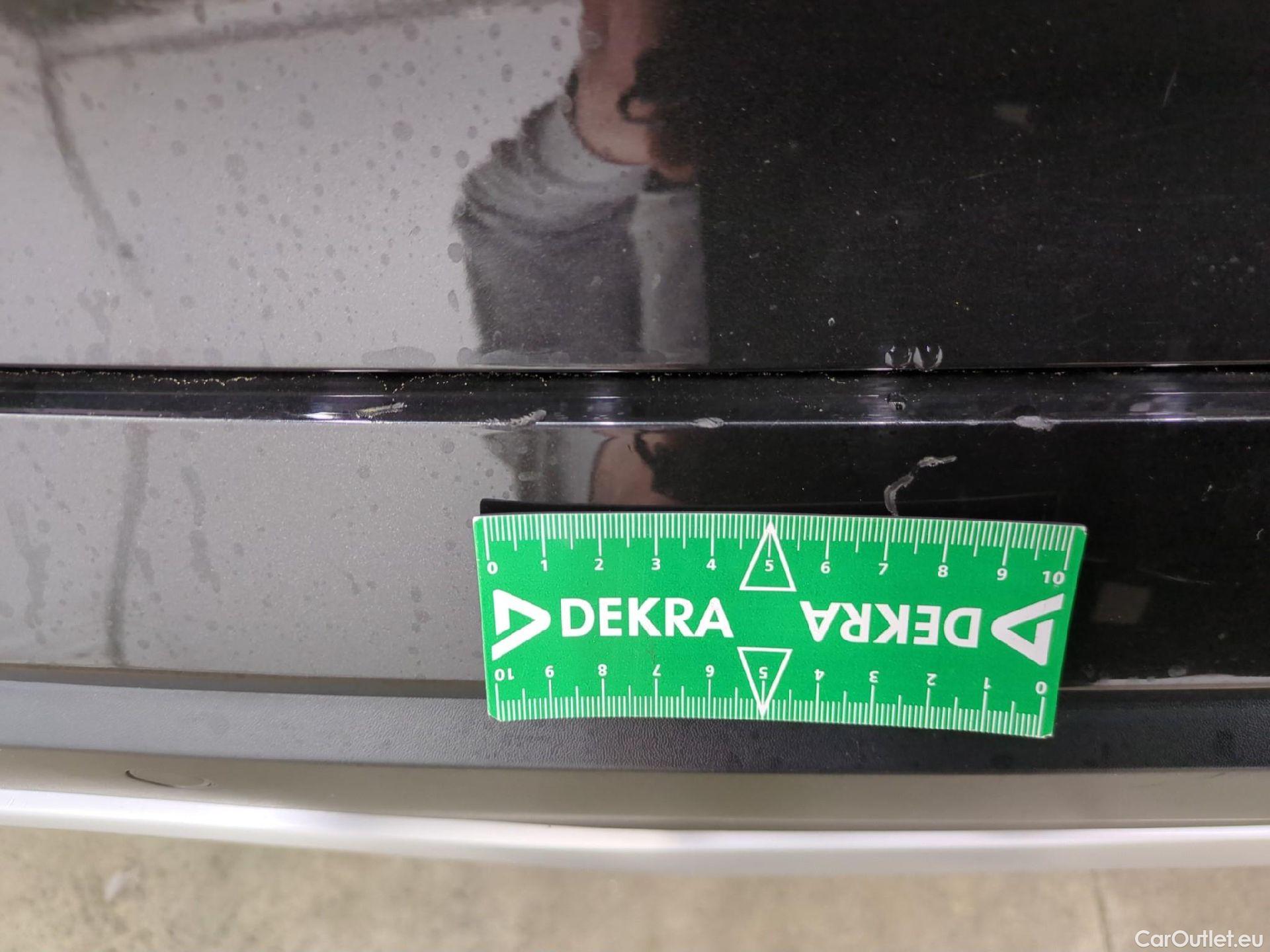  Nissan  Qashqai NISSAN  / 2021 / 5P / Crossover 1.3 MHEV 158ch Xtronic N-Style(SP) #8