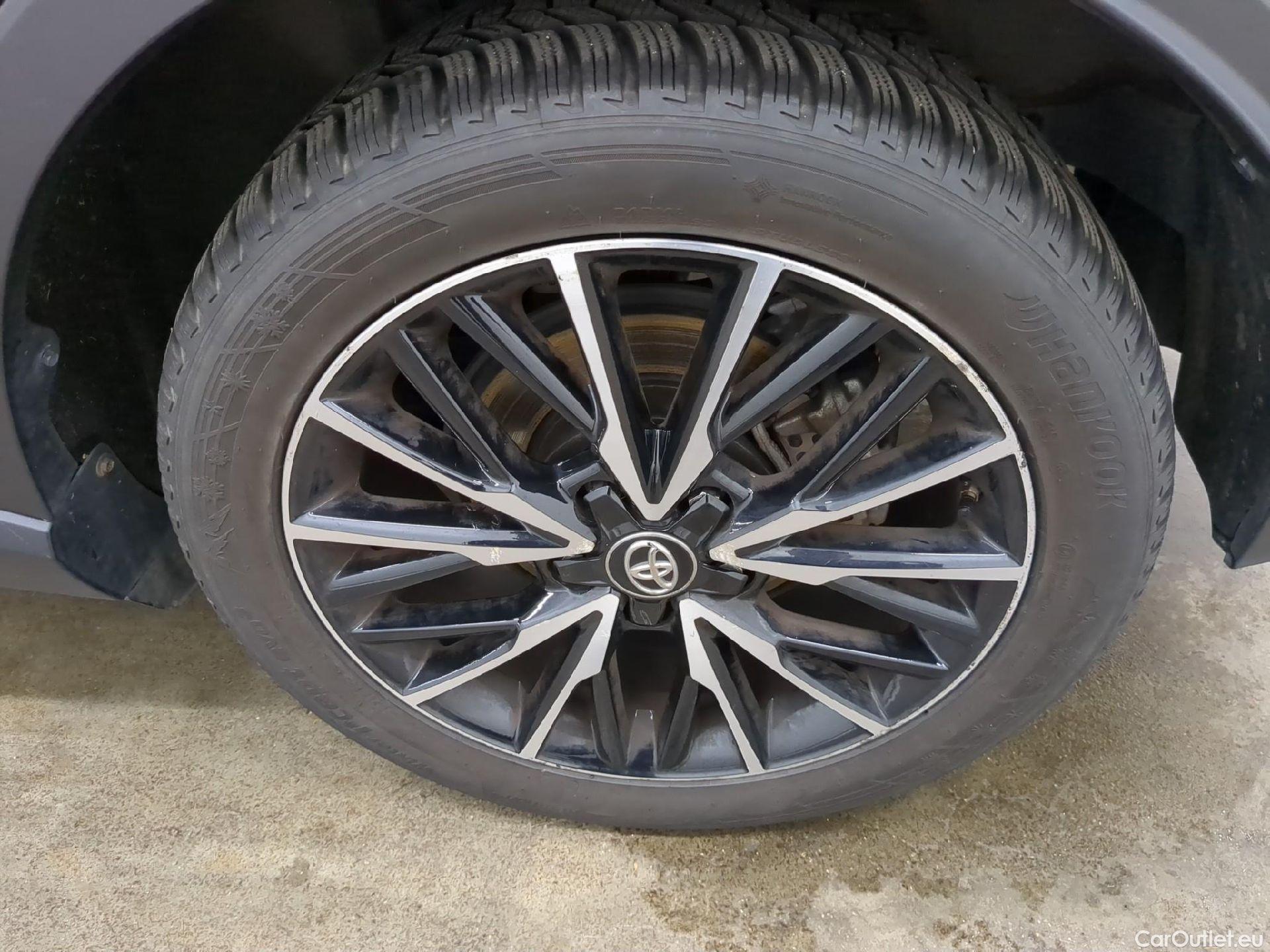  Toyota  C-HR TOYOTA  / 2016 / 5P / SUV 2.0 HYBRIDE 184 DISTINCTIVE #3